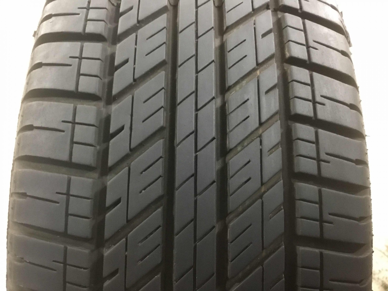 P225/65R17 Ironman RB-SUV OWL 102 T Used 9/32nds