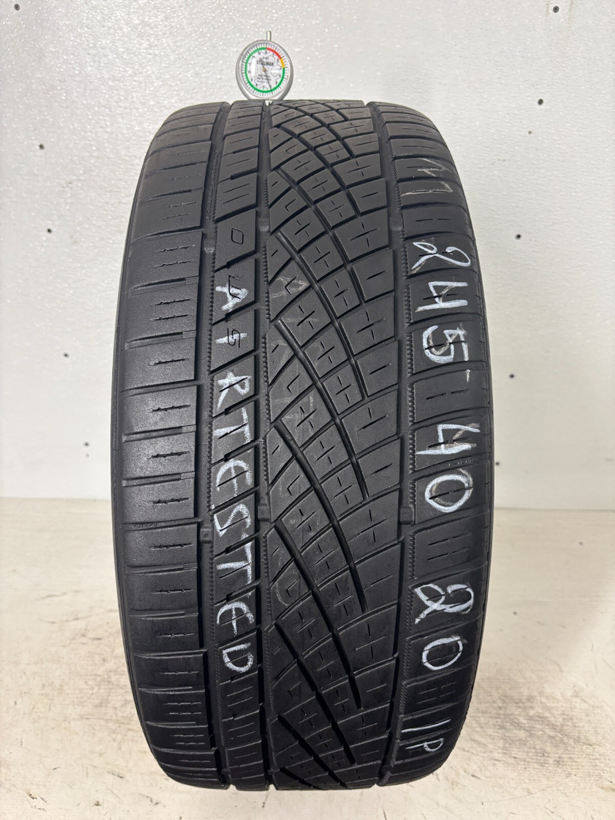 NO SHIPPING ONLY LOCAL PICK UP 1 Tire 245 40 20 Continental ExtremeContact