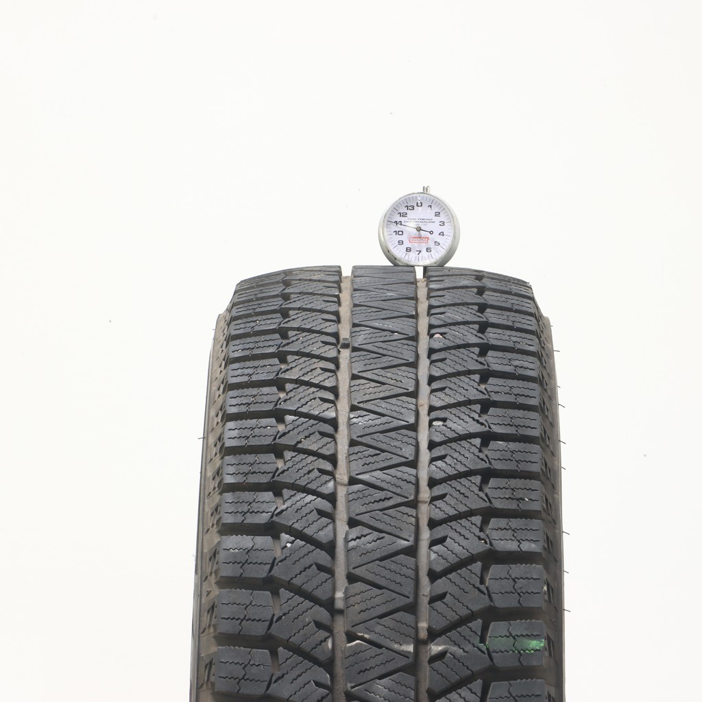 Used 225/65R16 Bridgestone Blizzak WS90 Studless 100T – 11/32