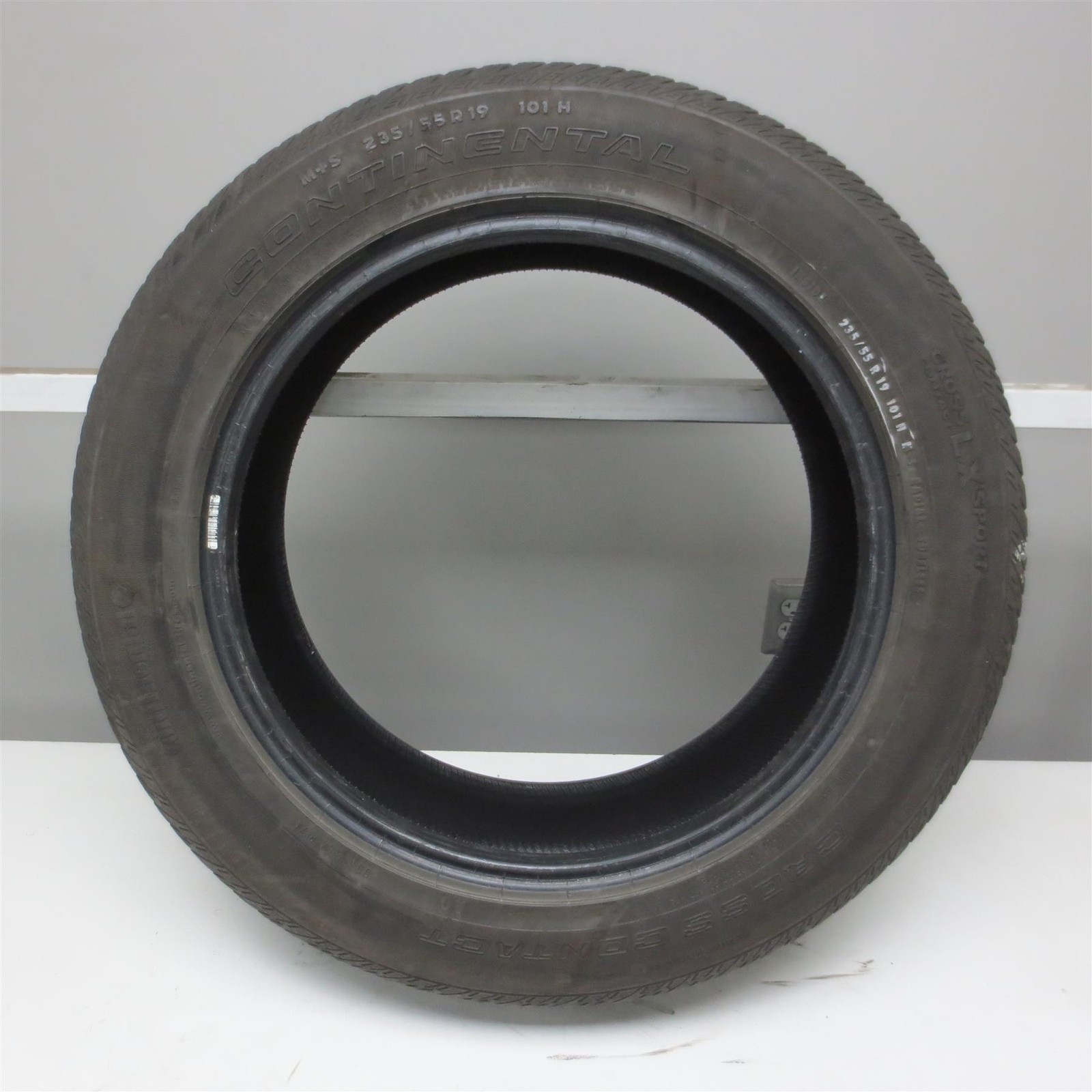 235/55R19 Continental CrossContact LX Sport 101H Used Tire (9/32nd) (QTY 1)