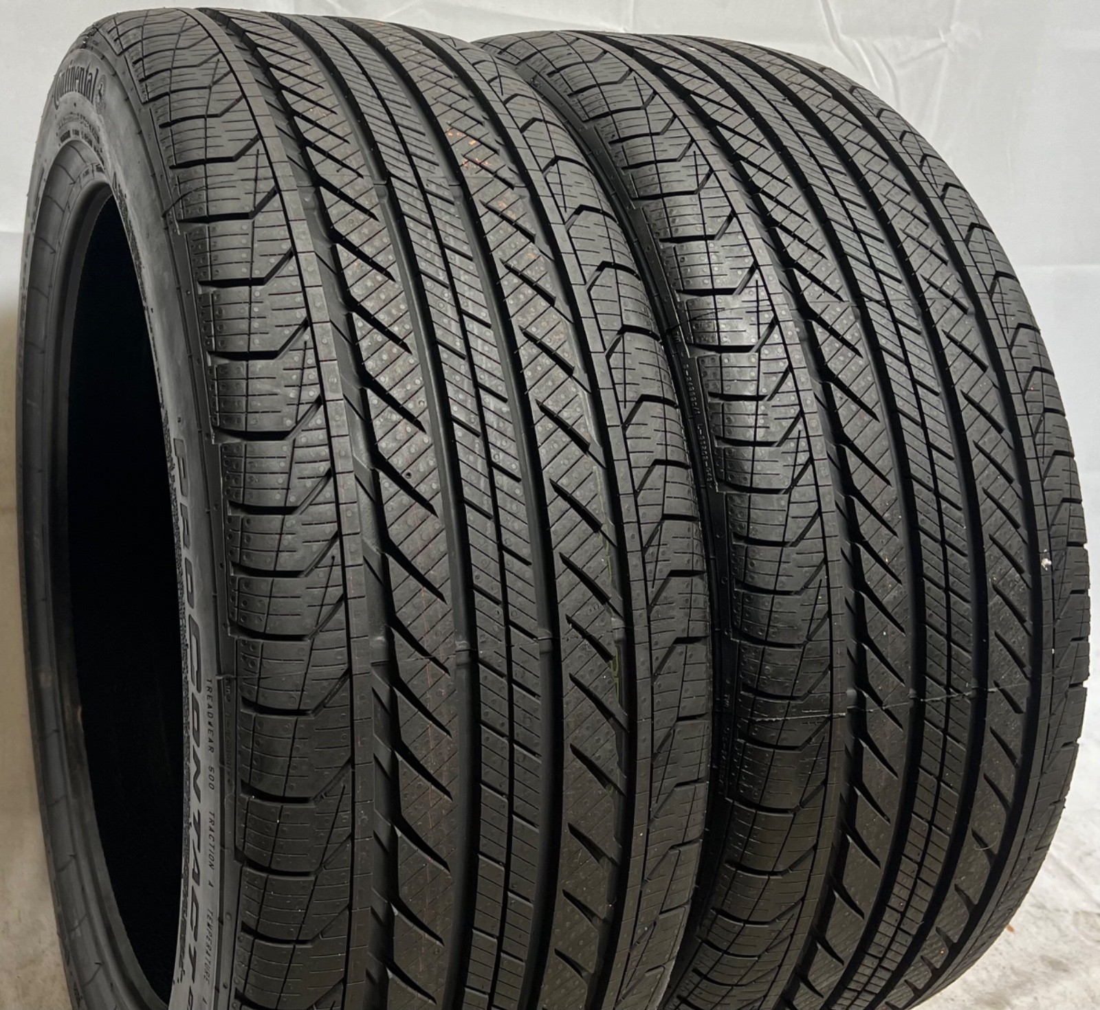 2 – TAKEOFF 235/45R19 SL (95H) Continental ProContact GX SSR (MOE) – 7062