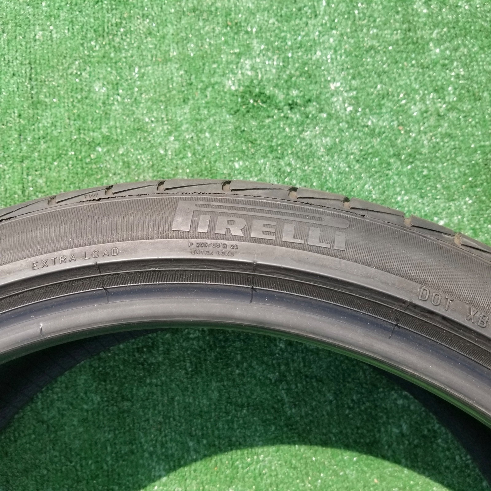 255/35R20 Pirelli Cinturato P7 All Season Tire J Jaguar 255/35R-20 97H 60% Tread