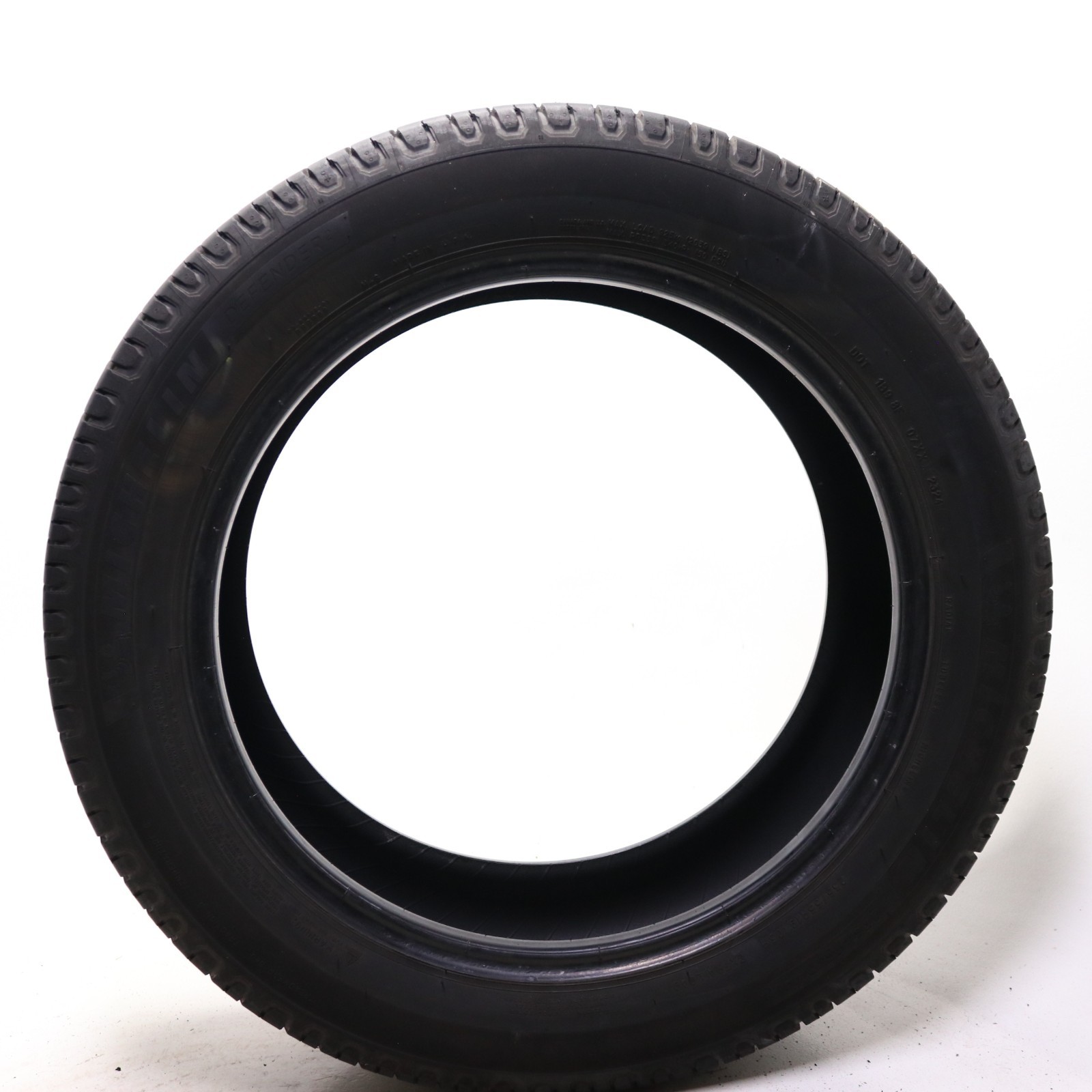 Set of 4 Used 235/55R19 Michelin Defender 2 – 105H – 9-10.5/32