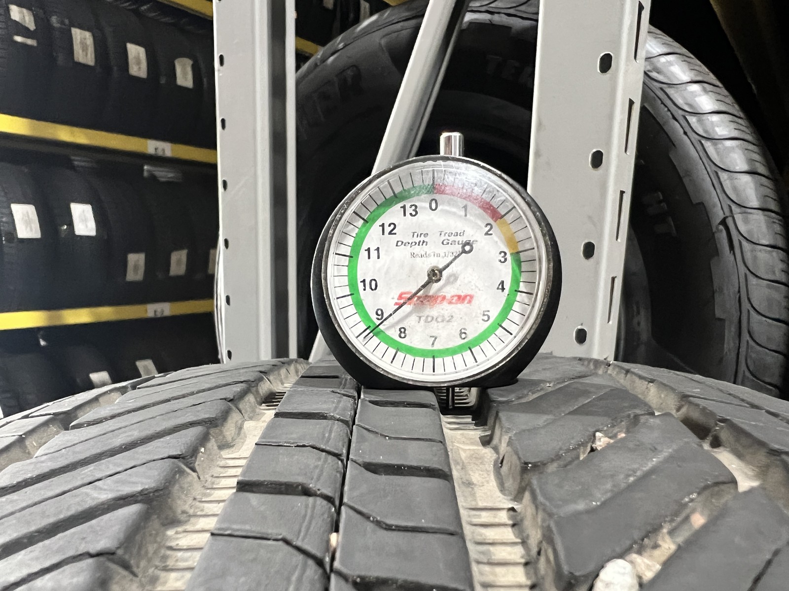 1 Tire Bridgestone Alenza A/S 02 TPC 275/60R20 115S DOT.1325 8.75/32