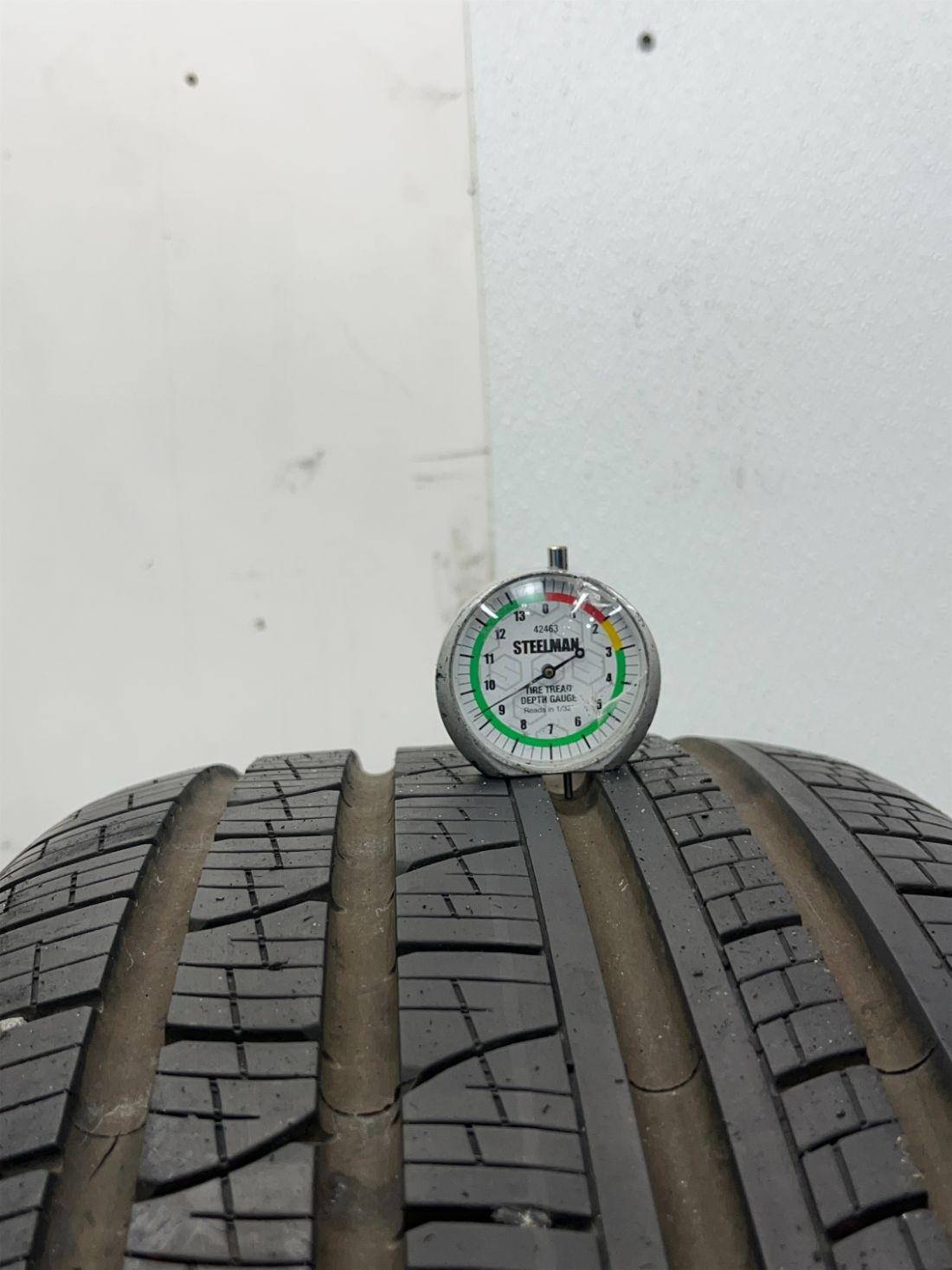 1 Used P255/50R19 Pirelli Scorpion verde all season runflat 107 H – 9/32