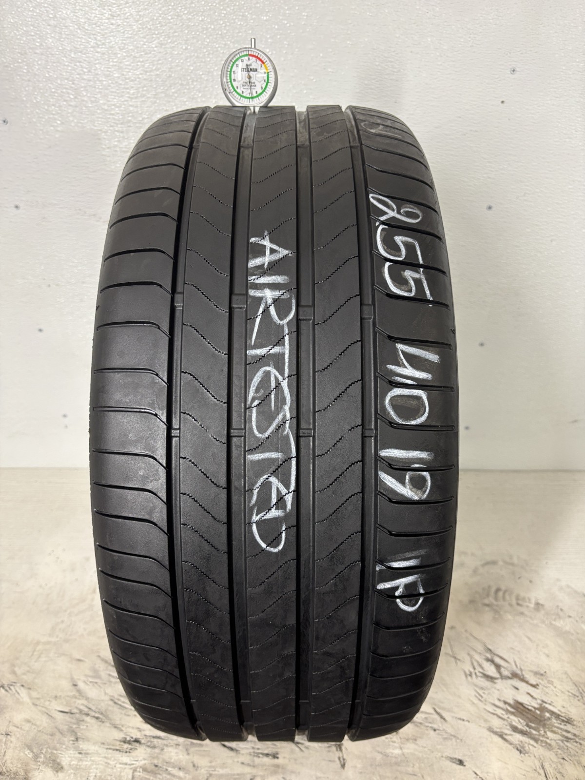 1 Tire 255 40 19 Bridgestone Turanza 6 ENLITEN 100Y (68% Tread Left)
