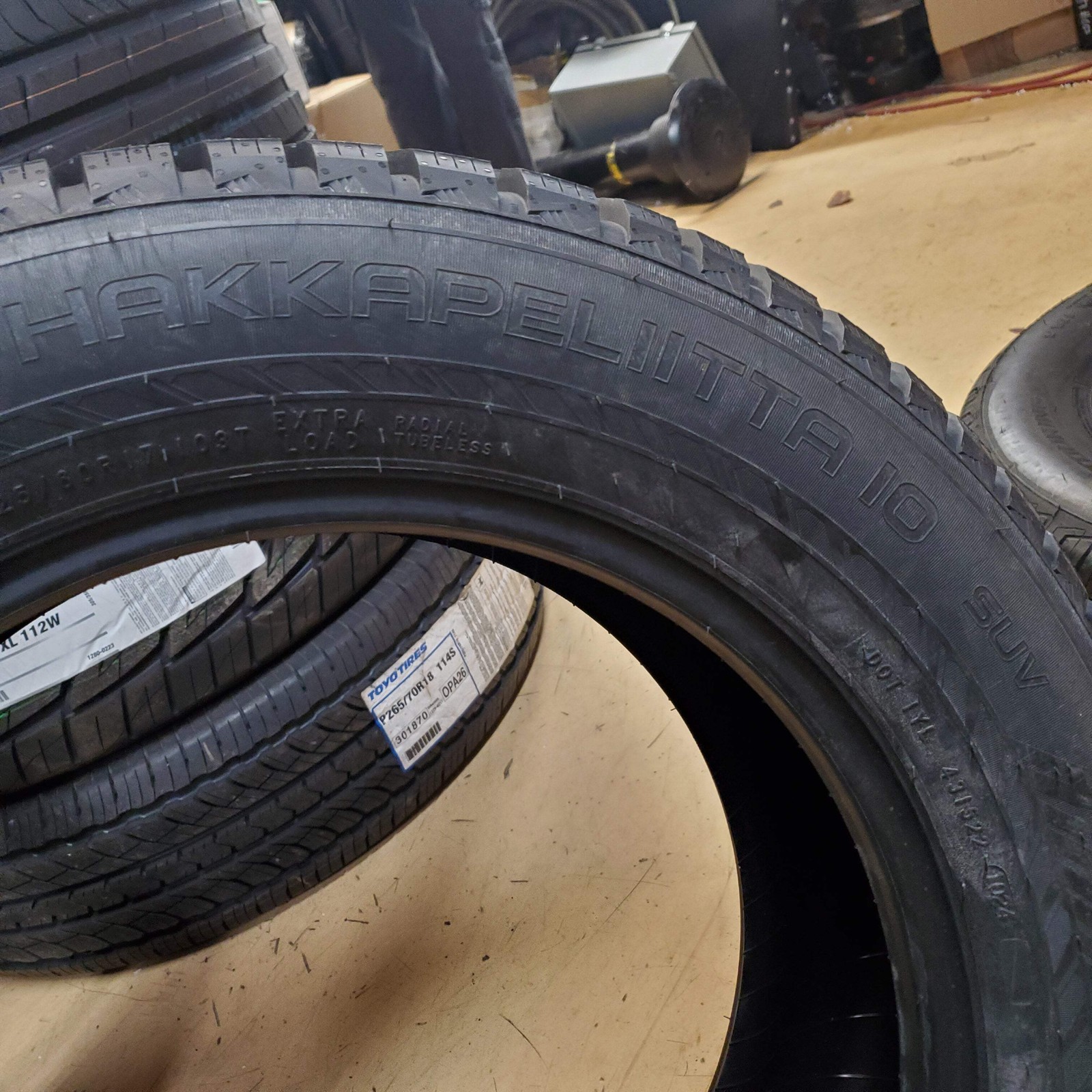 NOS 2 NOKIAN HAKKAPELIITTA 10 SUV STUDDED BSW P 225 60 17 103T XL WINTER TIRE TS