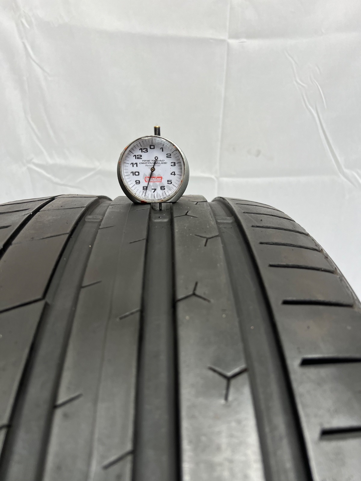 2 – TAKEOFF 265/35ZR20 XL (99Y) Continental ExtremeContact Sport – 7053