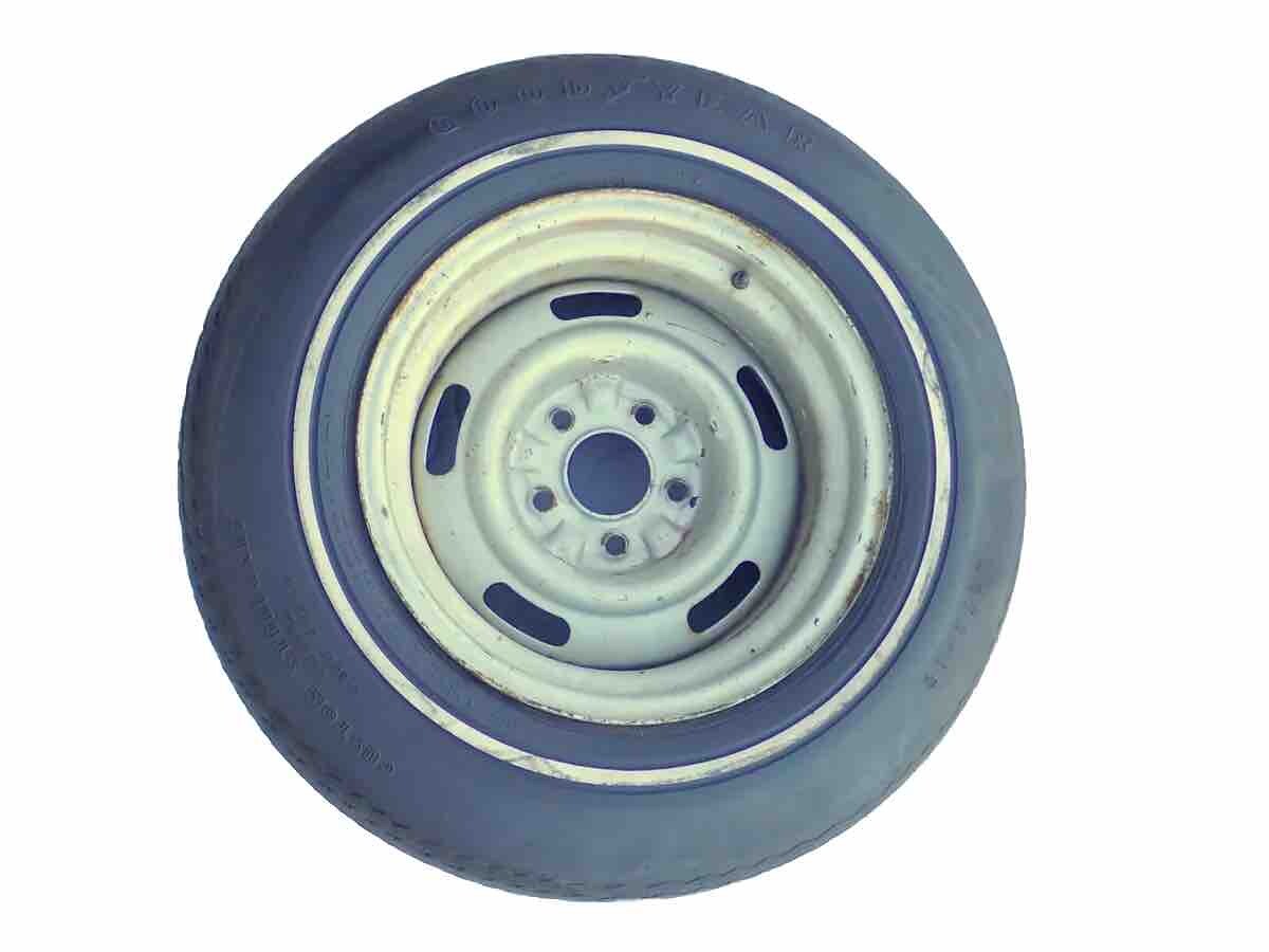 GM 15×8 AZ Rally Wheel Goodyear GR70-15 Custom Steelgard Whitewall Tire Corvette