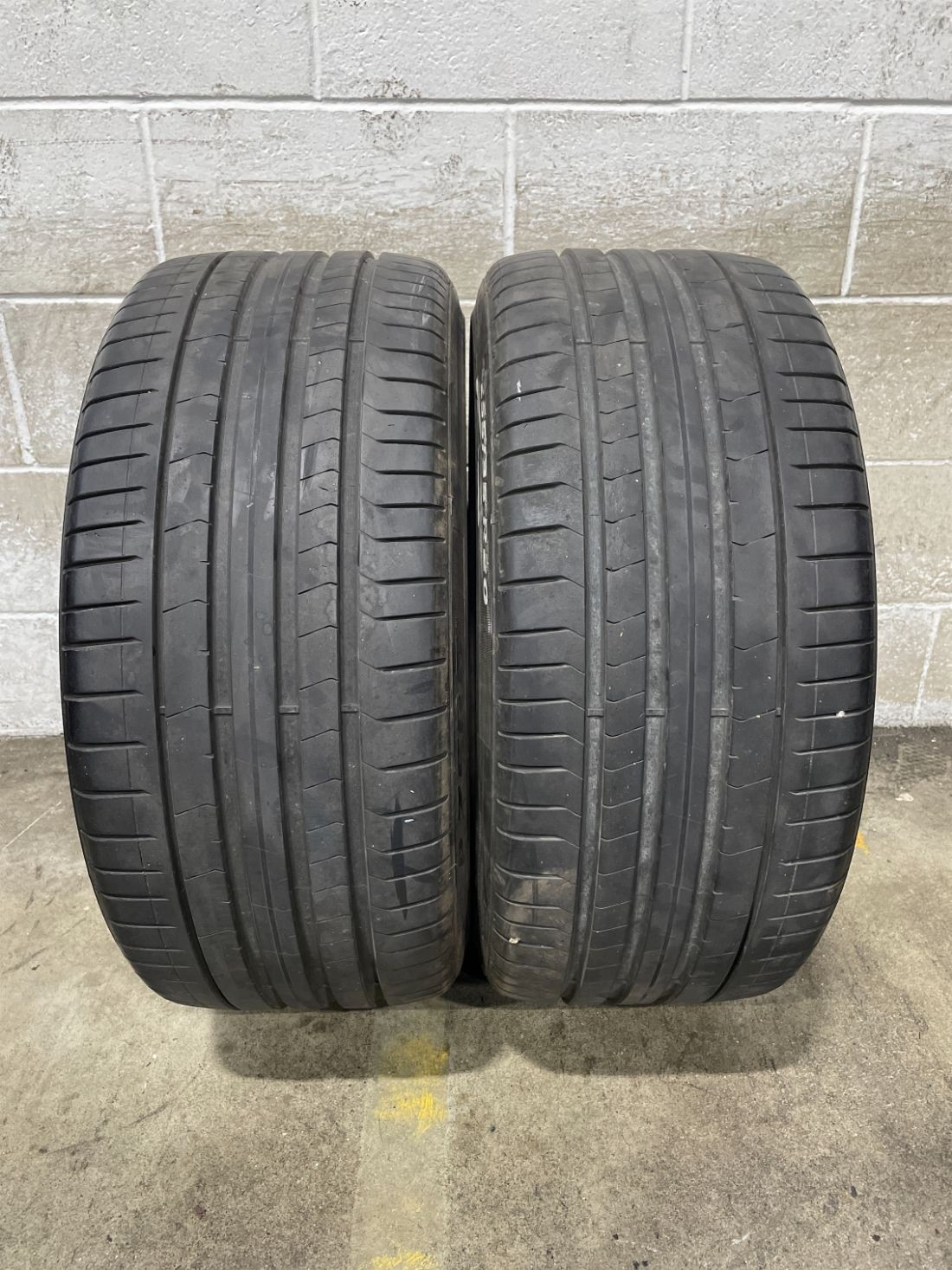 2x P255/35R20 Pirelli PZero PZ4 7/32 97 Y Used Tires 2553520