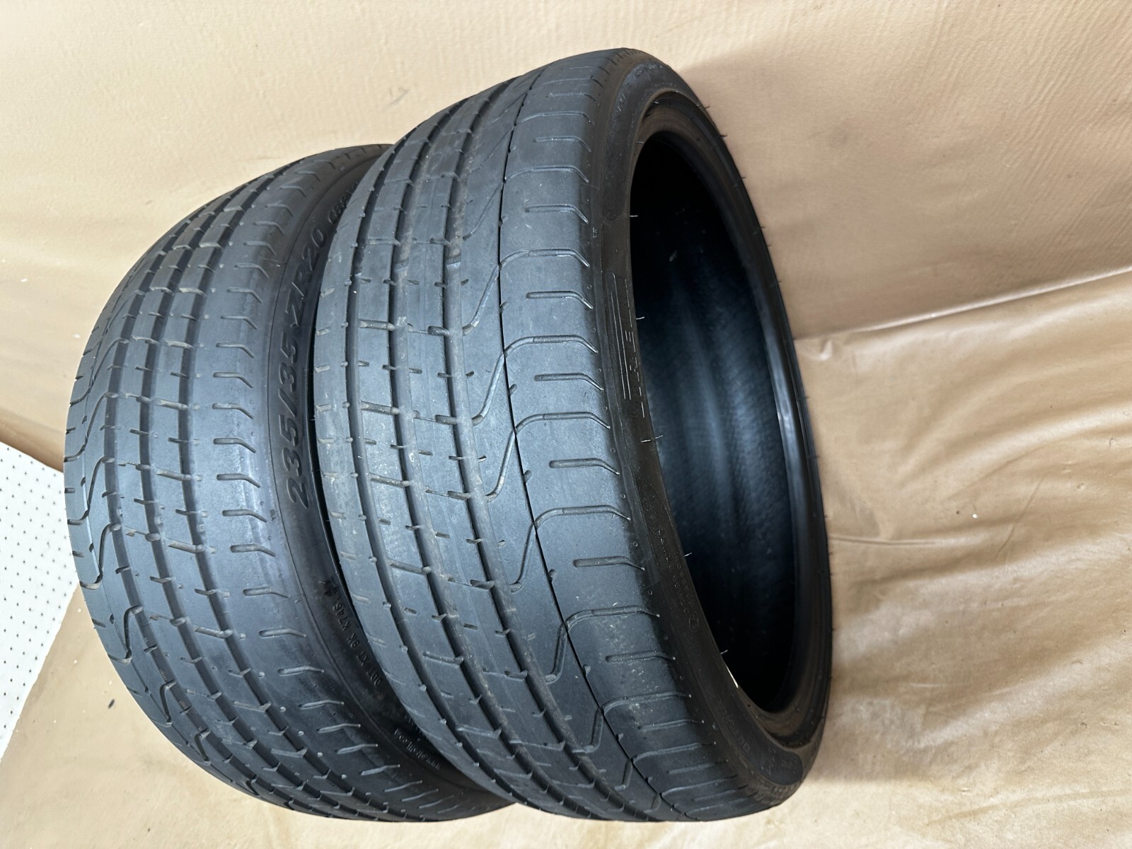 Set of 2 Tires Pirelli P Zero 235/35ZR20 (88Y) 235/35/20 88Y 8/32 Pair