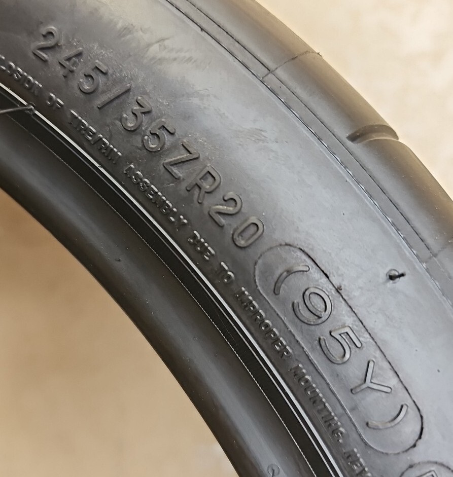 1) New Old Stock 245/35ZR20 95Y Michelin Pilot Sport Cup 2 7/32 DOT 1323 2453520