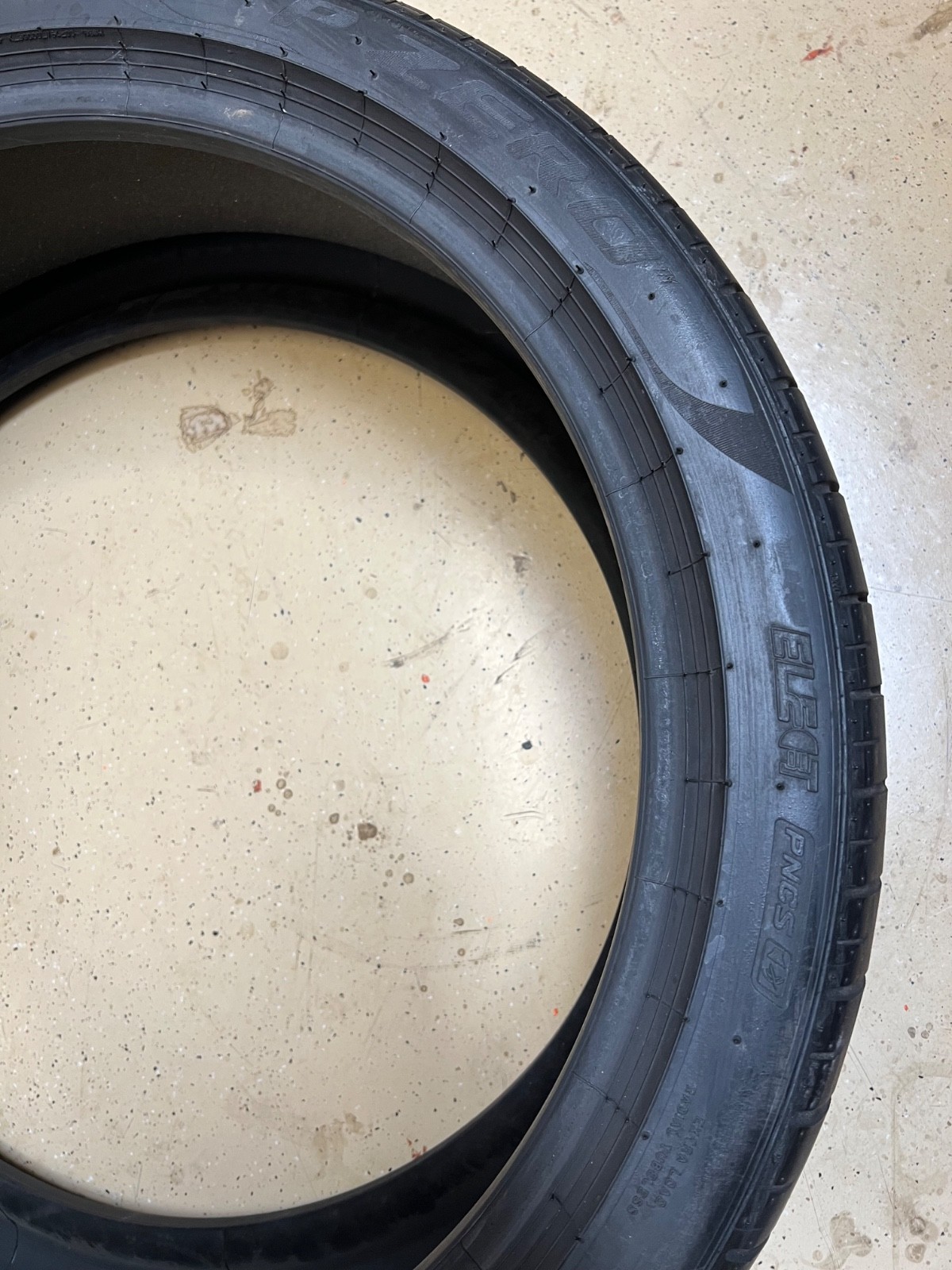 2 – NO REPAIRS 245/40R21 XL (100W) Pirelli P Zero PZ4 PNCS (ELECT) – 1150