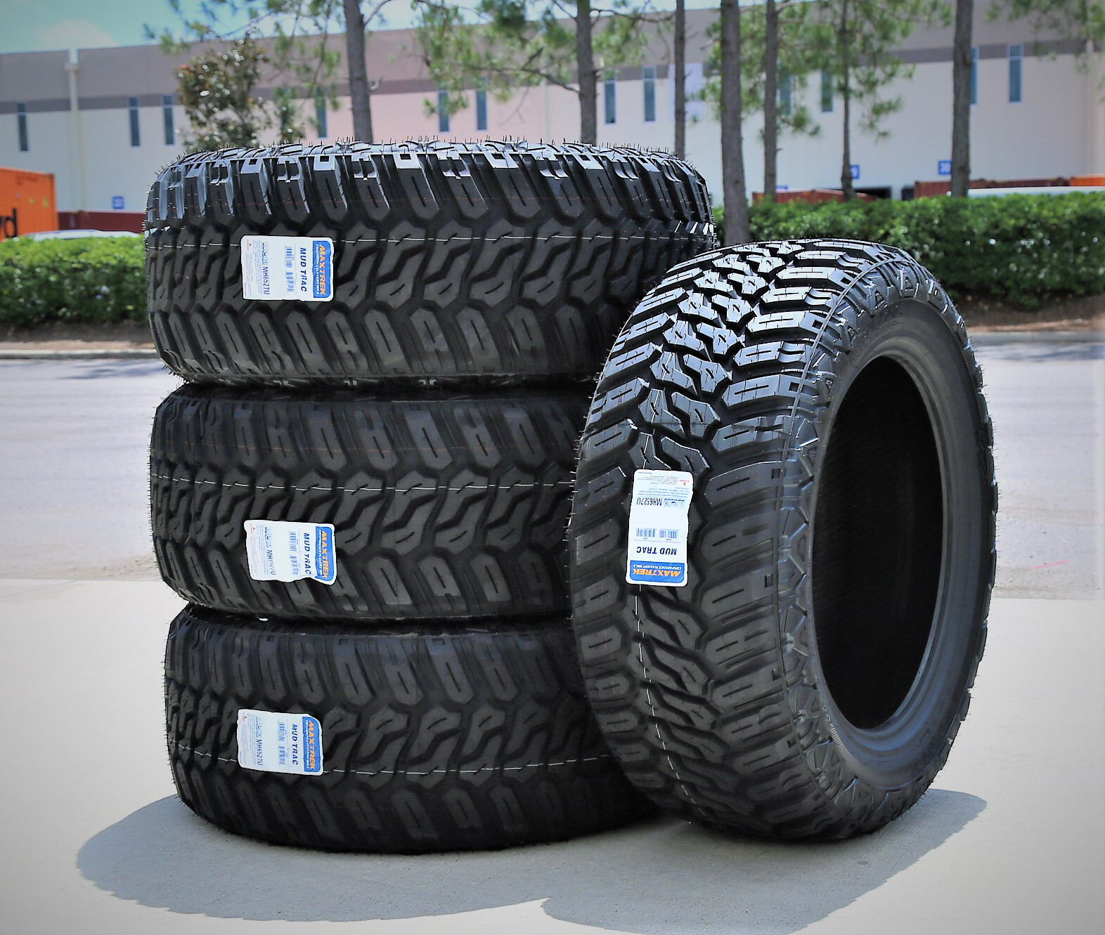 Tire Maxtrek Mud Trac LT 285/55R22 Load E 10 Ply MT M/T