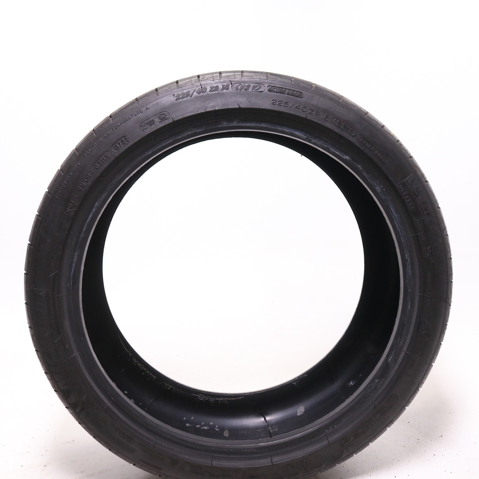 Used 255/40ZR18 Michelin Pilot Sport PS2 N3 – 92Y – 9/32 No Repairs