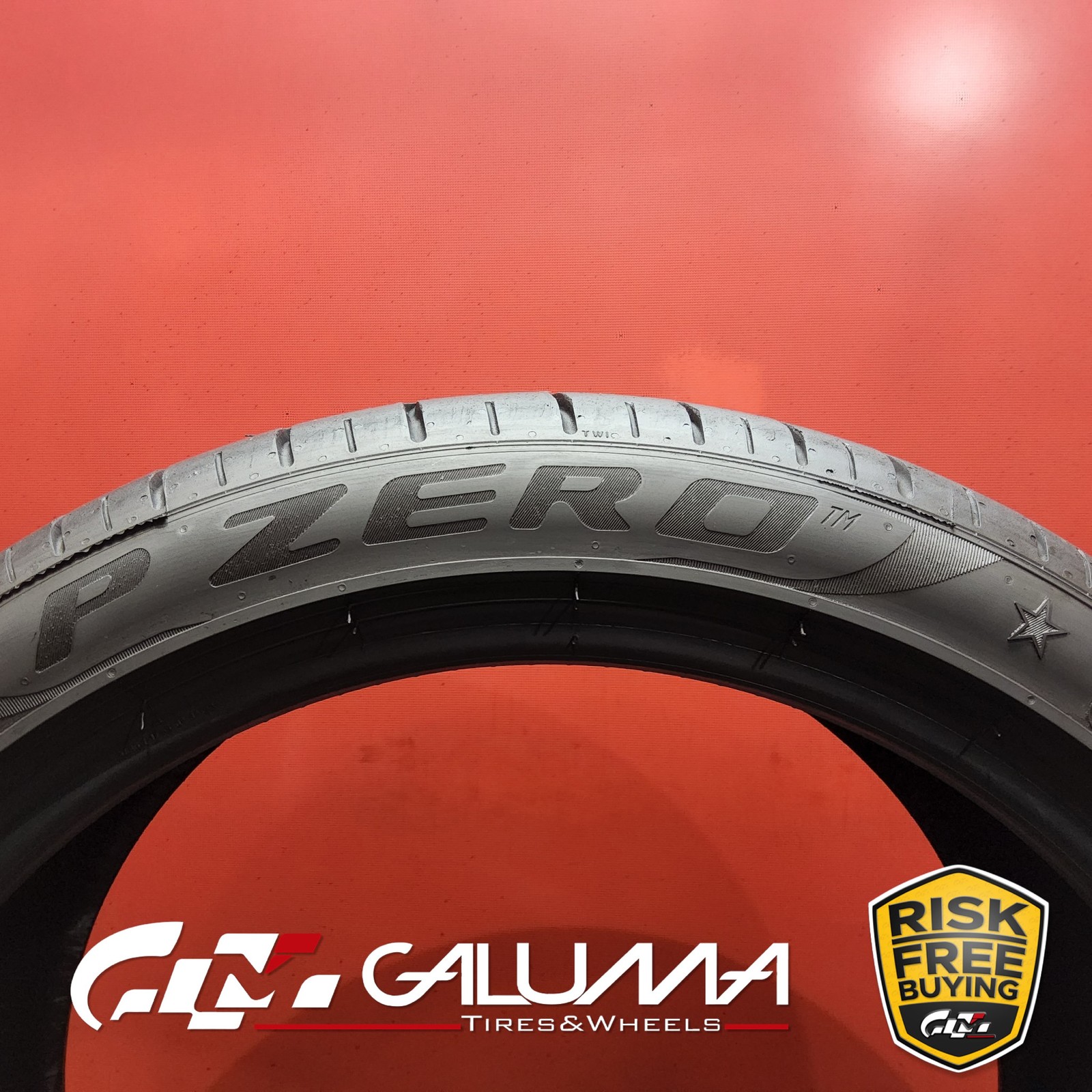 1 (One) Tire LikeNEW Pirelli P-Zero (PZ4) ★ XL 275/35ZR19 275/35/19 100Y #94296