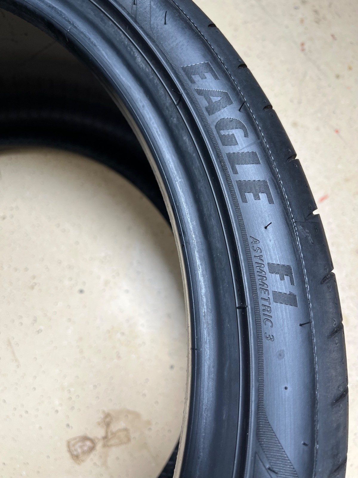 1 – NICE 305/30ZR21 XL (104Y) Goodyear Eagle F1 Asymmetric 3 (NF0) – 6133