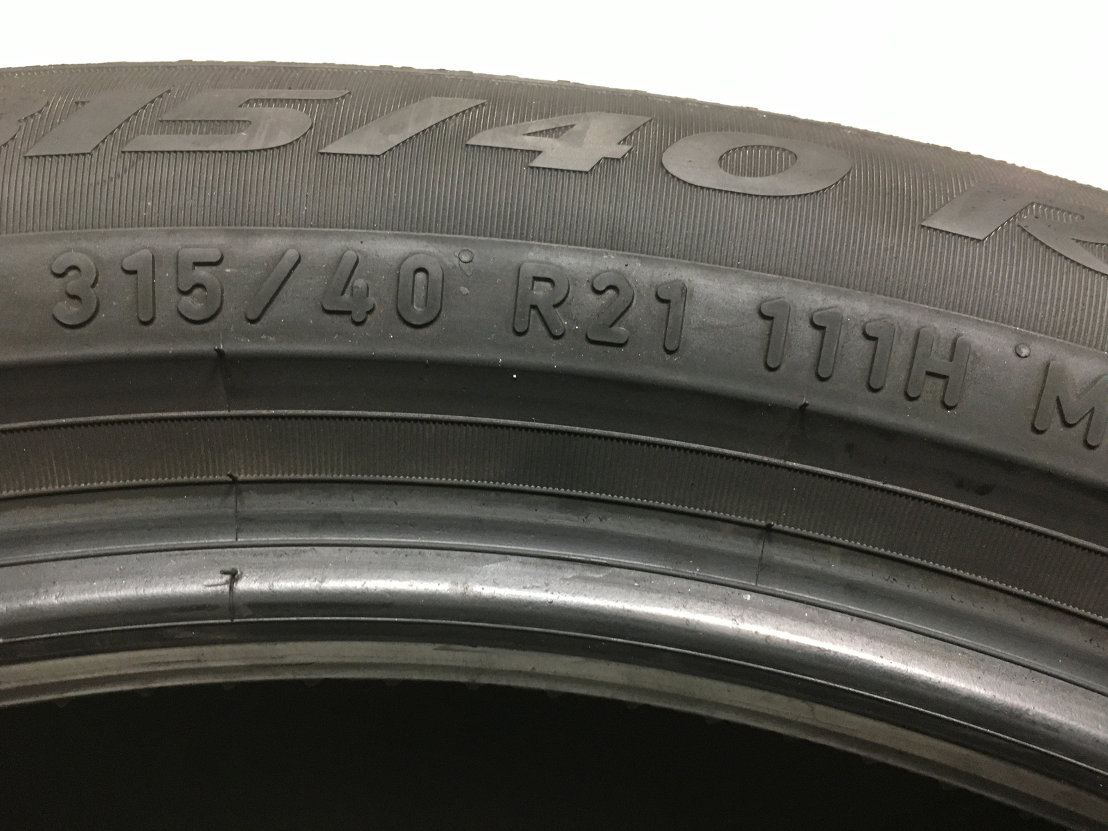[1] Pirelli Scorpion Zero All Season P315/40R21 315 40 21 Tire 8.25-9.0/32