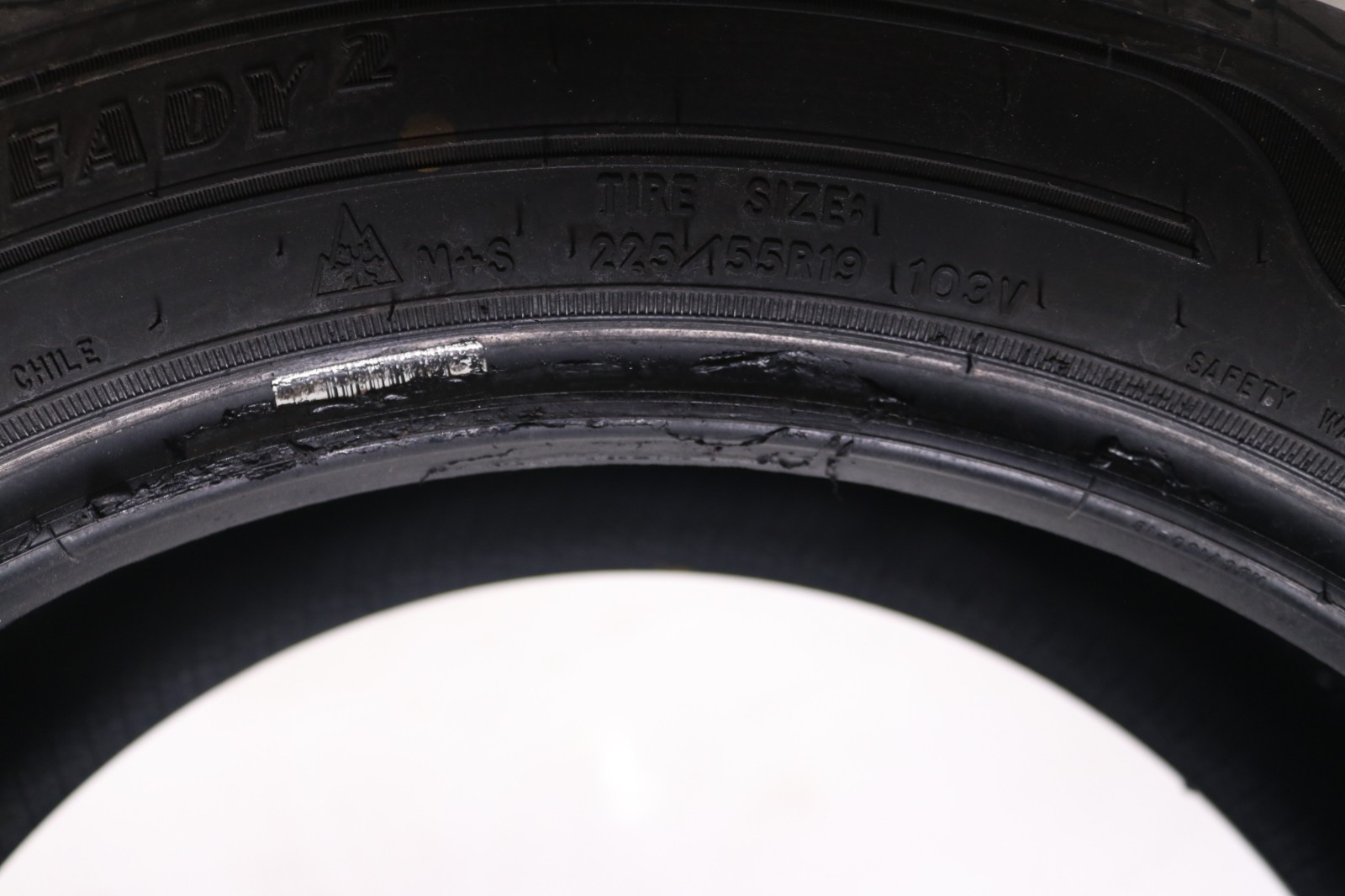 Set of 2 Used 225/55R19 Goodyear Assurance WeatherReady 2 – 103V – 9.5-10.5/32