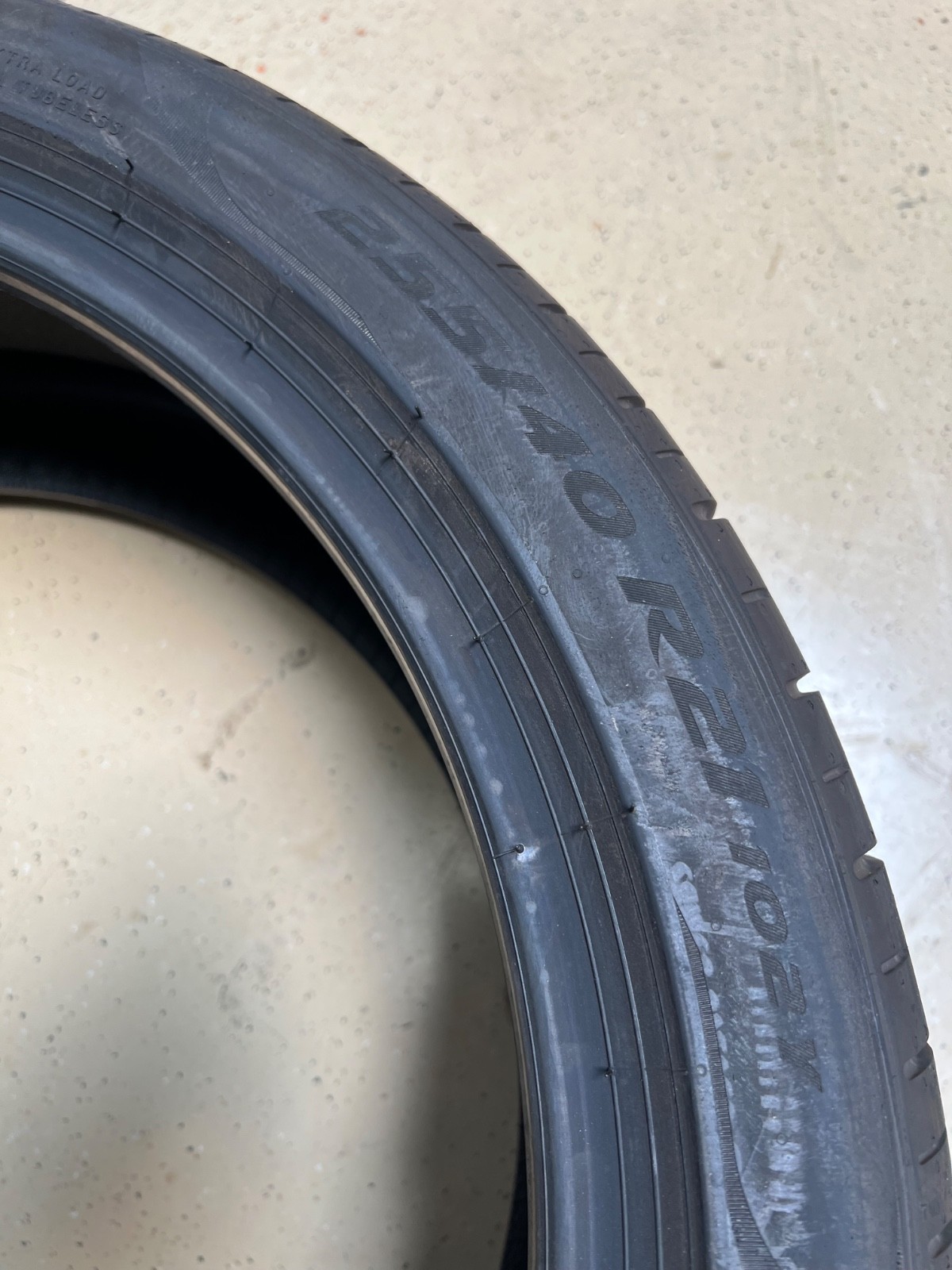2 – NEW 255/40R21 XL (102Y) Pirelli P Zero PZ4 SEAL PNCS (*) BMW OEM – 7094