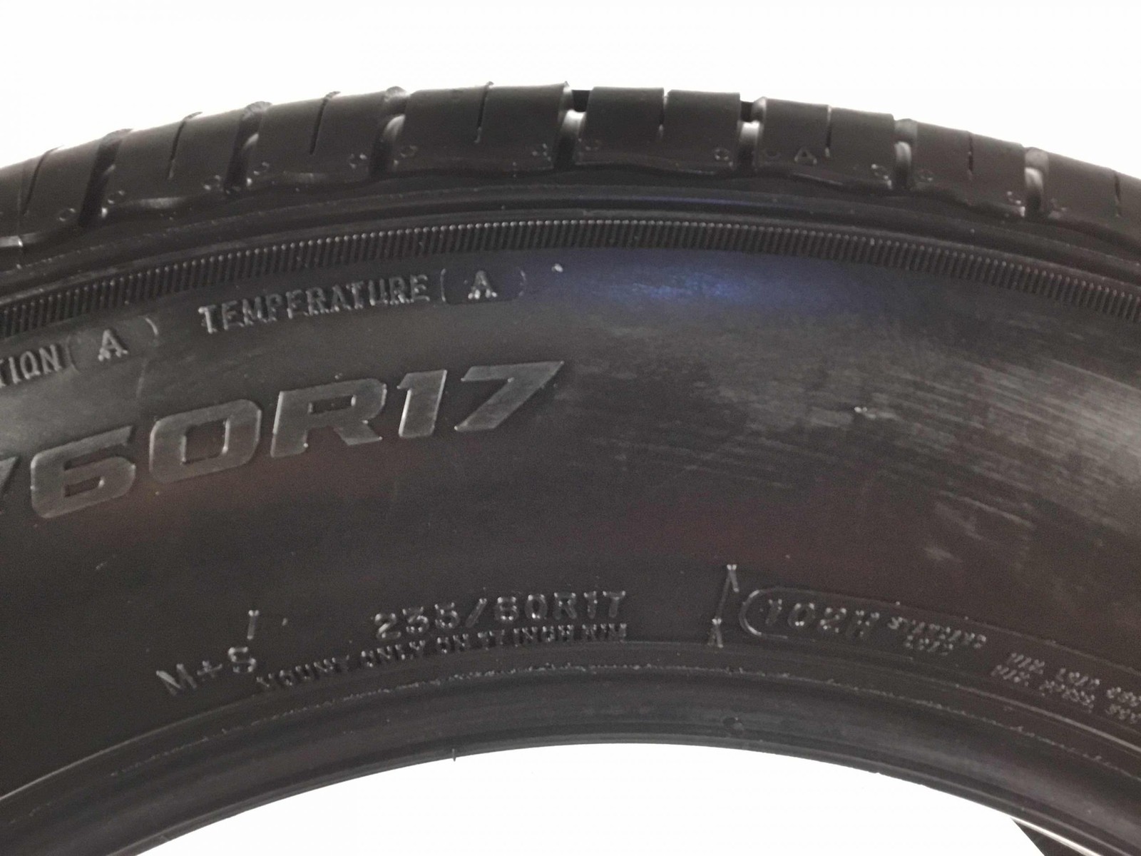 Set Of 2 P235/60R17 Starfire Solarus AS 102 H Used 8/32nds