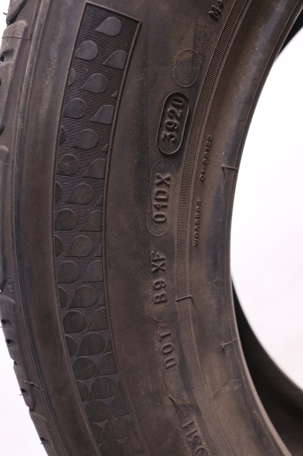 New 235/60R18 Michelin Premier A/S SelfSeal – 103H – 8.5/32