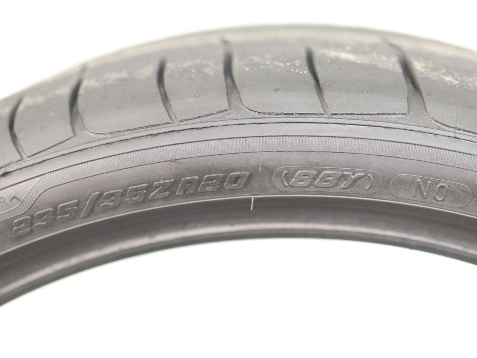 235/35ZR20 Goodyear Eagle F1 Porsche NO 88Y 8/32 DOT 4721 1J08