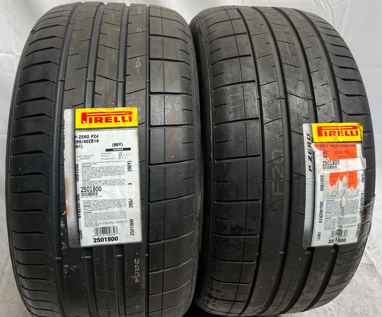 2 – NEW 265/40ZR19 (98Y) Pirelli P Zero PZ4 (N1) Porsche OEM – 3061