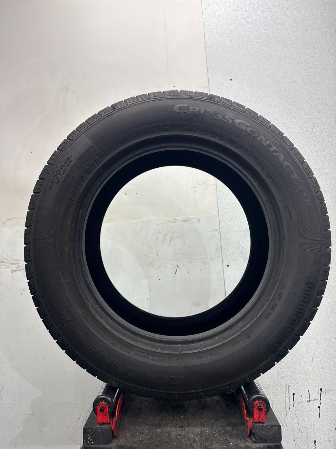 1 Used P265/60R18 Continental CrossContact LX25 110 H – 7/32