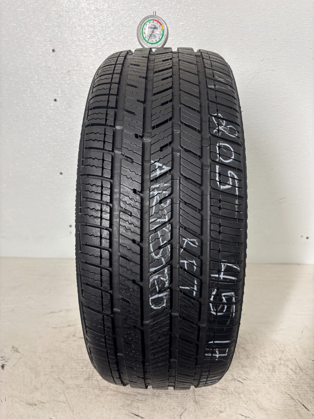 1 Tire 205 45 17 Bridgestone DriveGuard Plus Run Flat 7.00-8.00/32=77-88% Tread