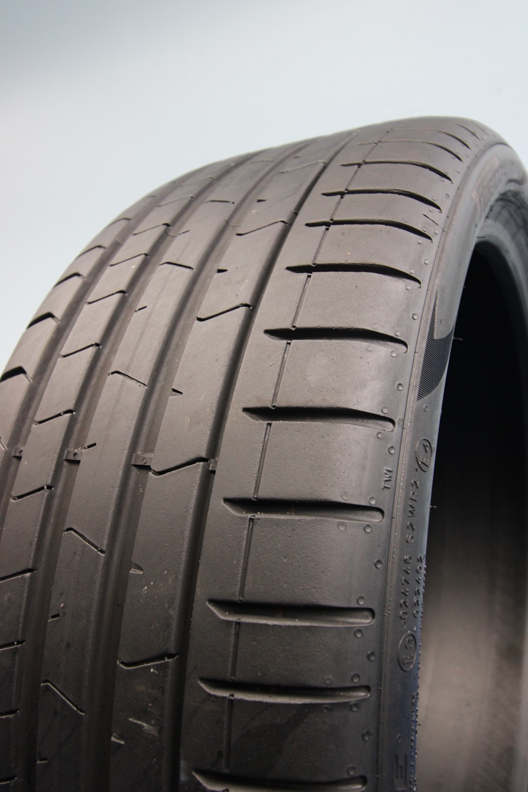 1 Used Pirelli Pzero ★ RSC RFT MOE 245/35R20 245/35/20 2453520 95Y