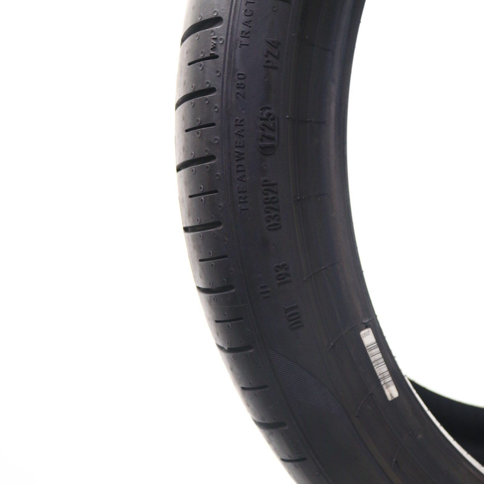 Set of 2 Used 255/35R19 Pirelli P Zero PZ4 MO – 96Y – 7-7.5/32