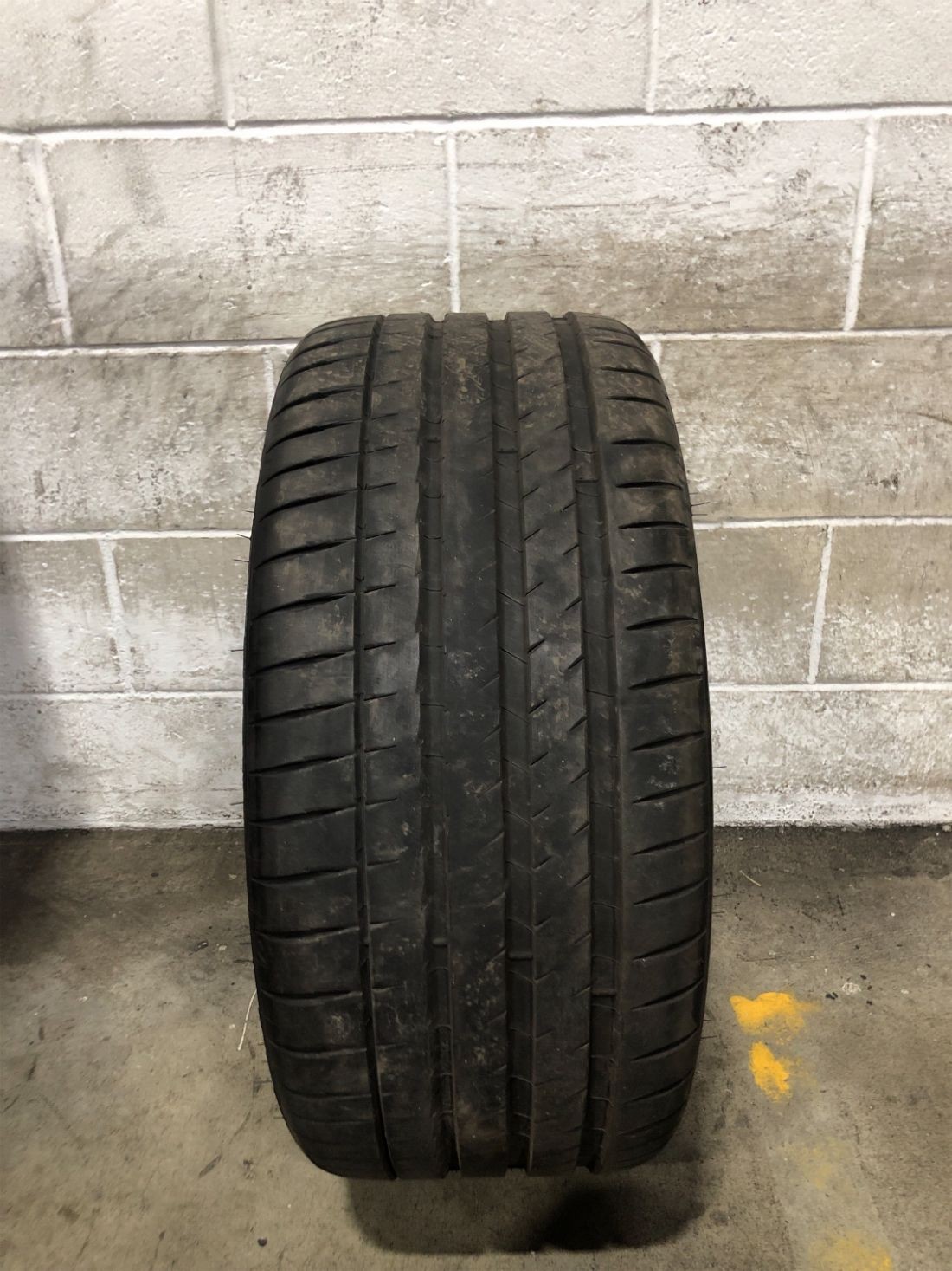 1x P255/35R20 Michelin Pilot Sport 4S 8/32 97 Y Used Tire 2553520