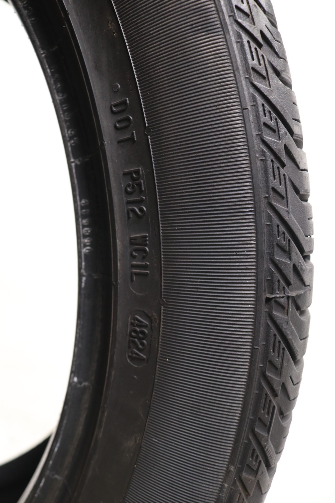 Set of 4 Used 255/45R20 Continental CrossContact LX Sport AO – 101H – 8.5-9.5/32