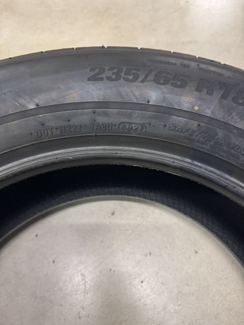 Kumho Solus TA11 235/65R18 Tire