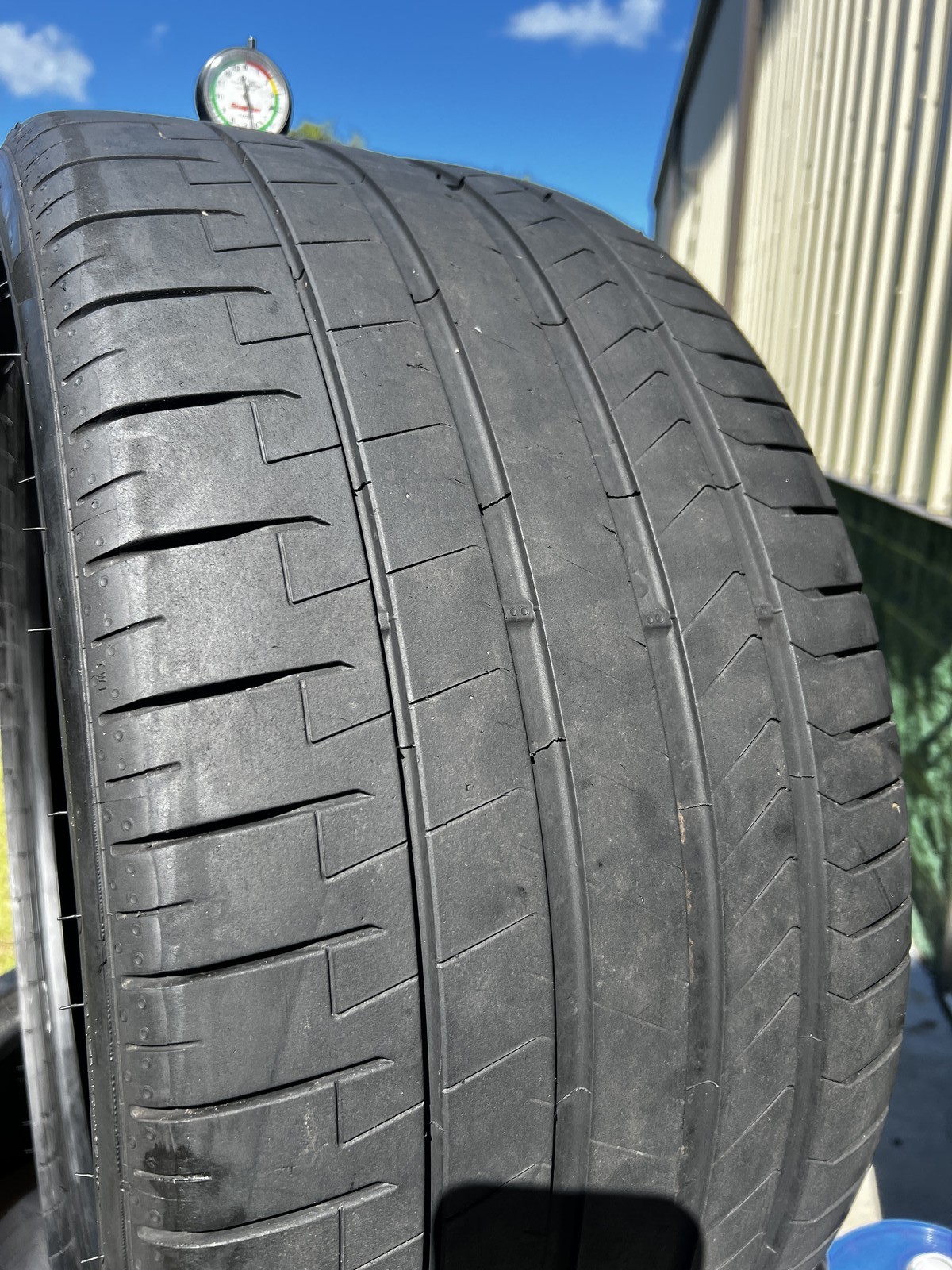 1 Tire Pirelli P Zero PZ4 ★ BMW HL 315/30R23 111Y DOT.2724 6.5/32 No Patch