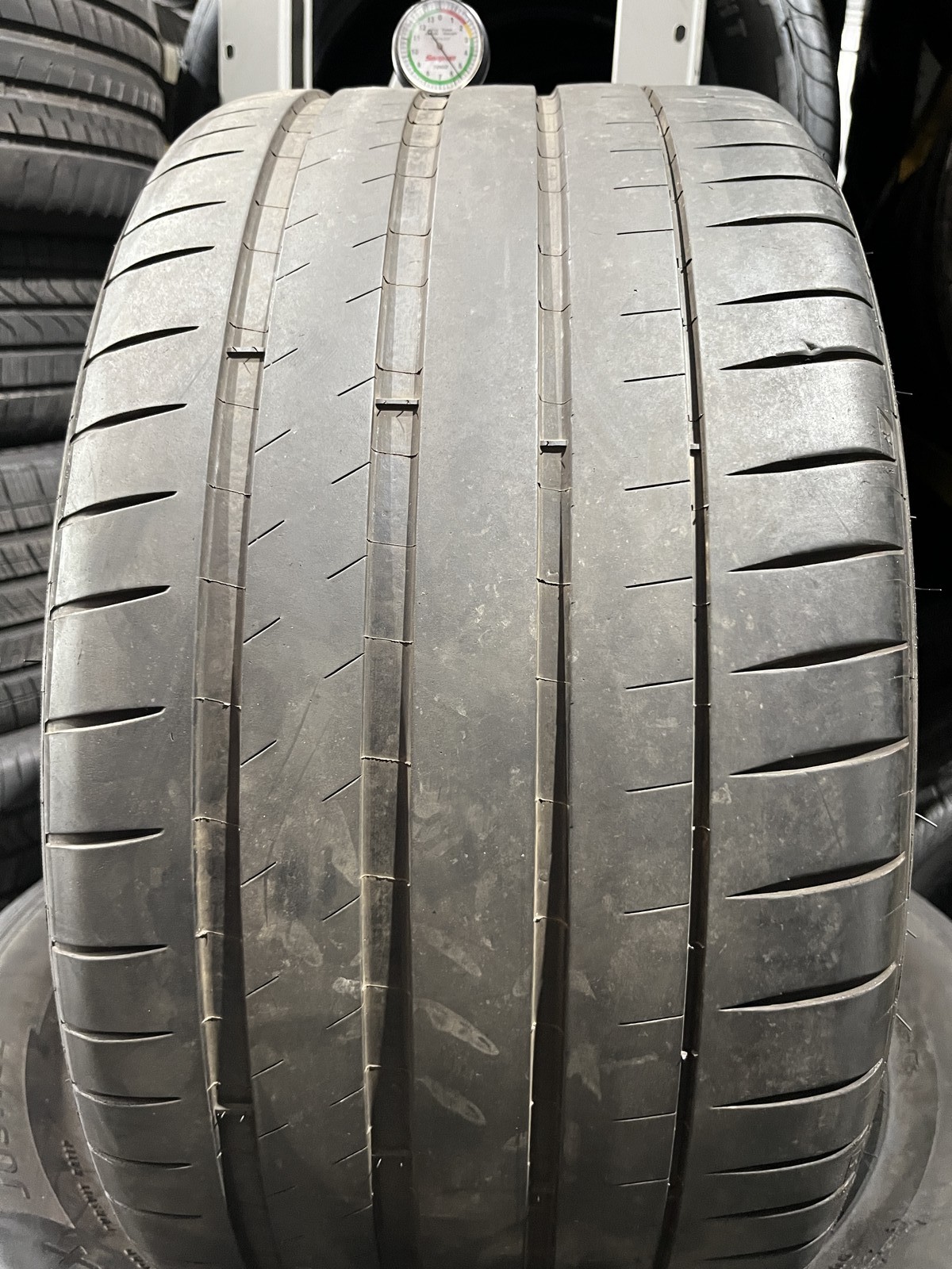 1 Tire Michelin Pilot Sport EV MO1 295/30ZR21 102Y DOT.1725 5/32-6/32