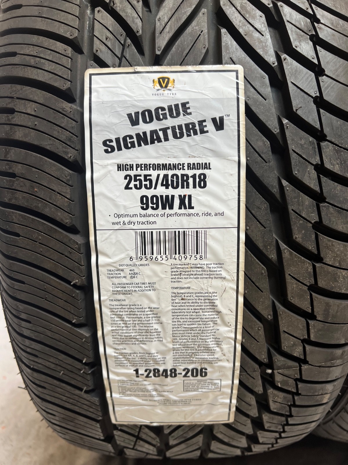 2 – NEW 255/40R18 XL (99W) Vogue Signature V M+S – 11065