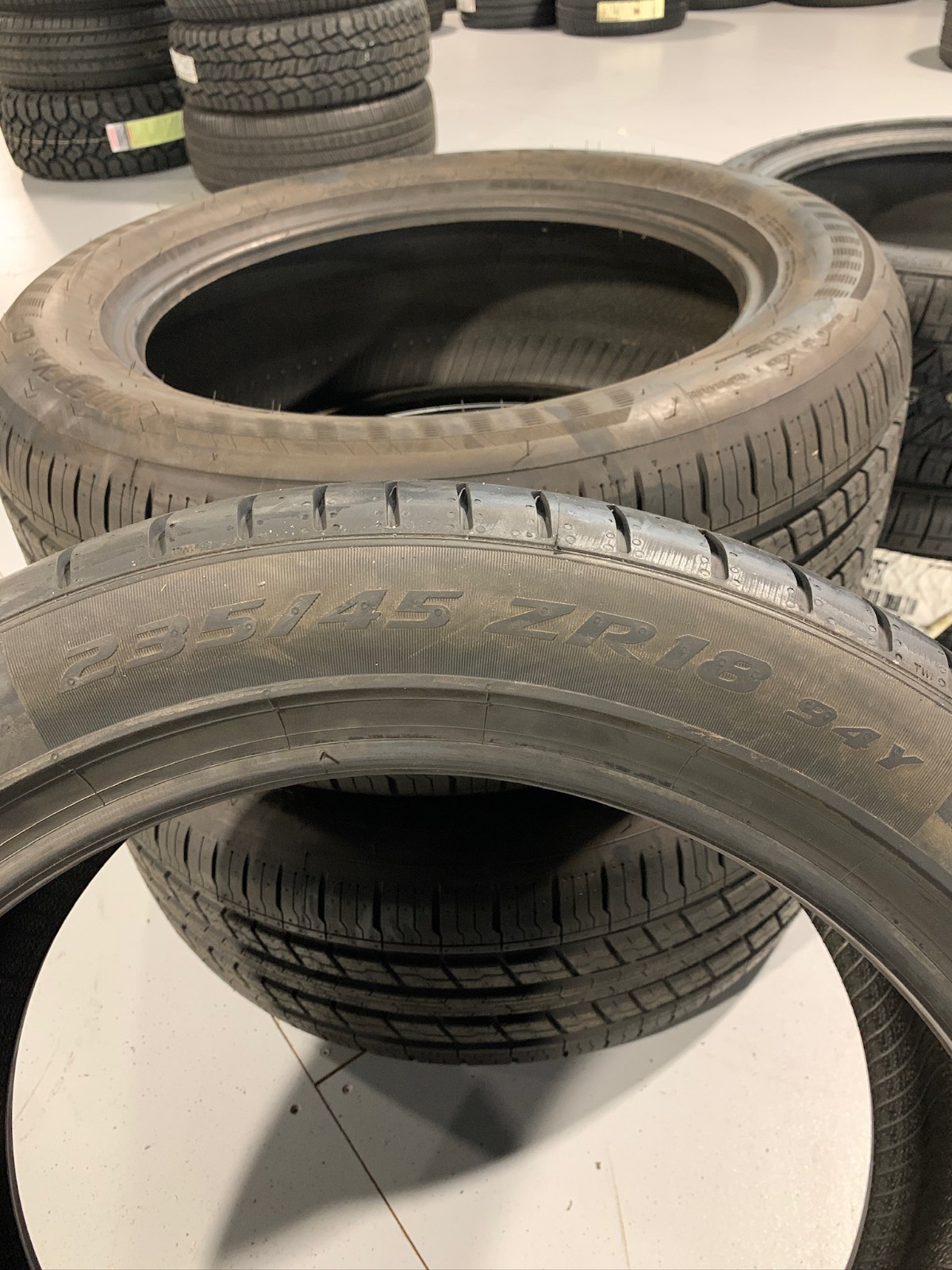 1 New 235 45 18 (94Y) Pirelli P Zero PZ4 N1 Summer Tire