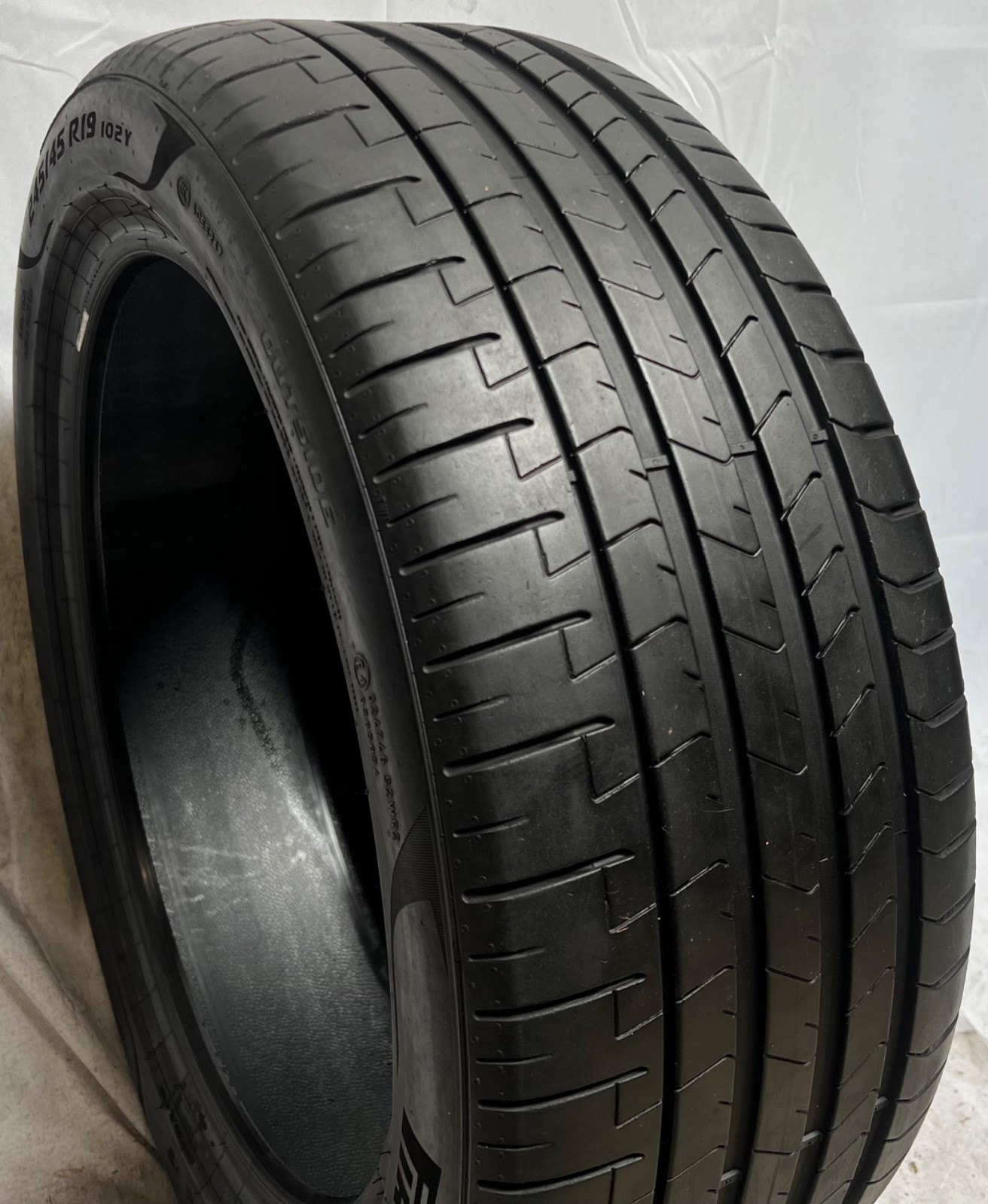 1 – NICE 245/45R19 XL (102Y) Pirelli P Zero PZ4 (* MO) BMW & Mercedes OEM – 6096