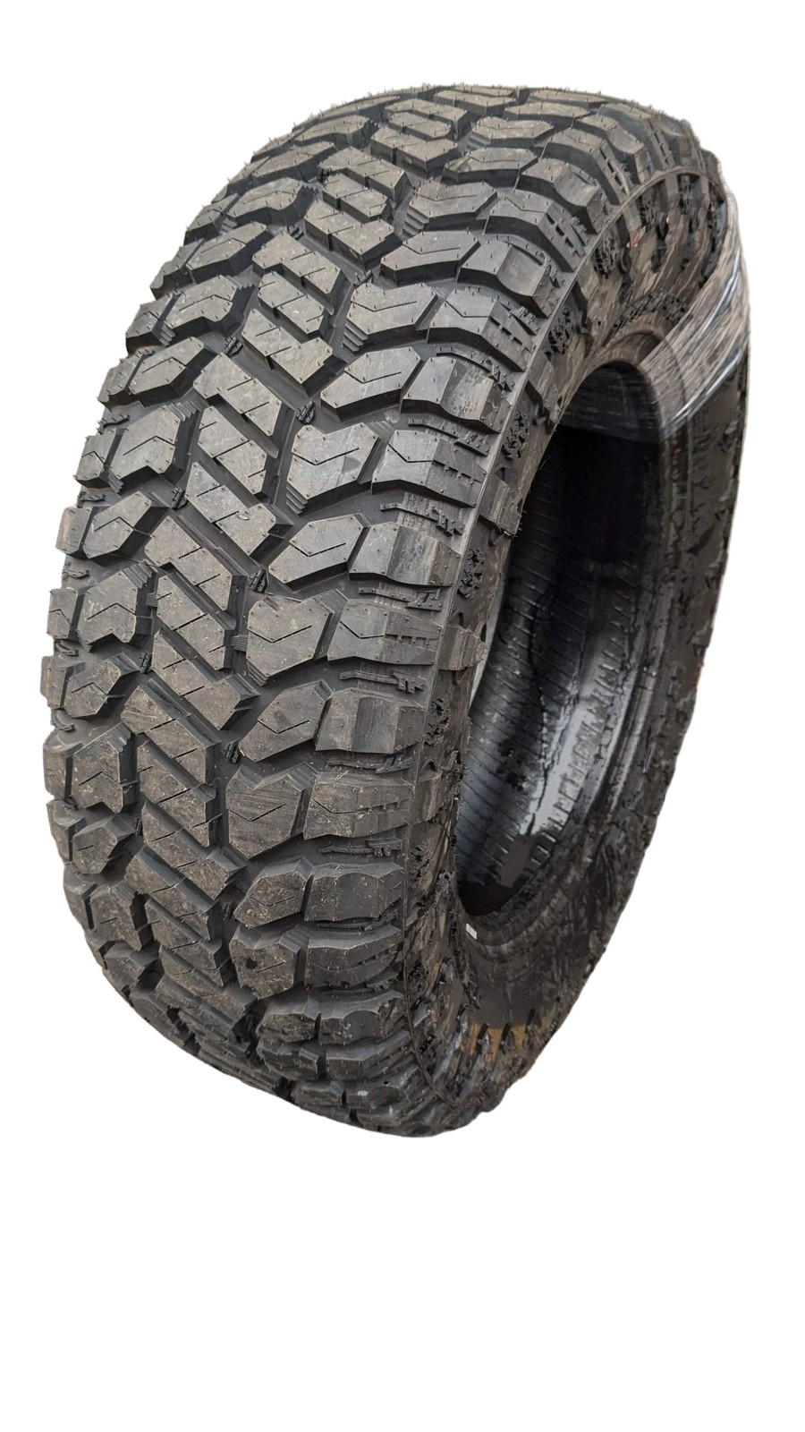 RADAR RENEGADE R/T BSW LT 295 65 20 129/126Q 10PLY TIRE RASYTH0124