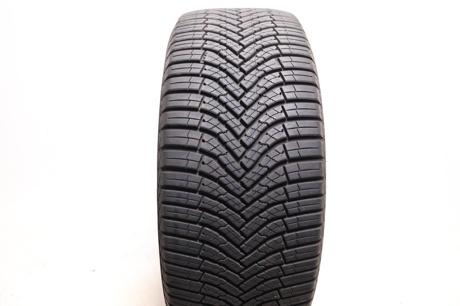 Set of 2 Used 255/50R20 Goodyear Assurance WeatherReady 2 – 109V – 10/32
