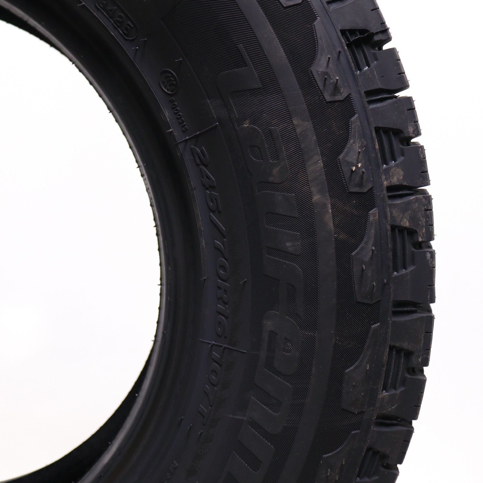 Set of 4 Take Off 245/70R16 Laufenn x Fit AT – 107T – 12.5/32 No Repairs