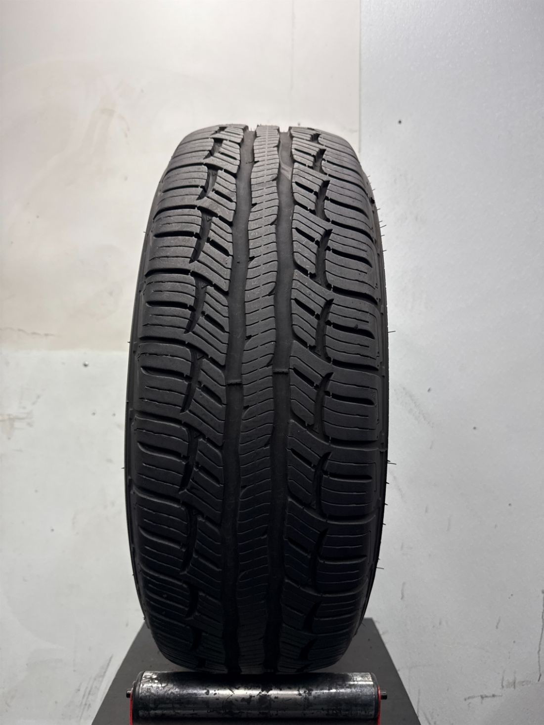 1 Used P255/65R18 BFGoodrich Advantage T/A Sport LT 111 T – 10/32