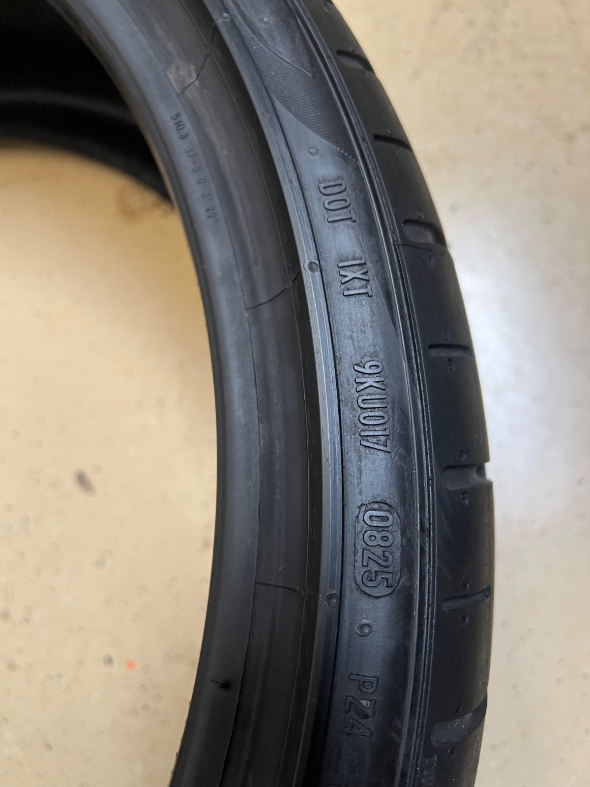 1 – TAKEOFF 235/35ZR20 (88Y) Pirelli P Zero PZ4 (N1) Porsche – 3002 NO REPAIRS