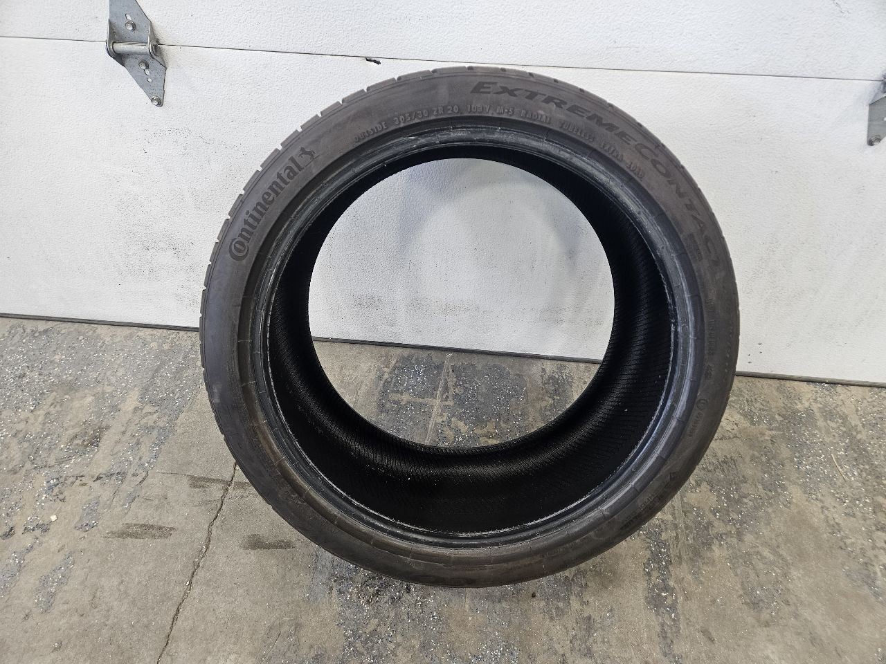 2018 CAMARO SS 305/30R20 TIRE CONTINENTAL EXTREMECONTACT DWS 06 32K MILES