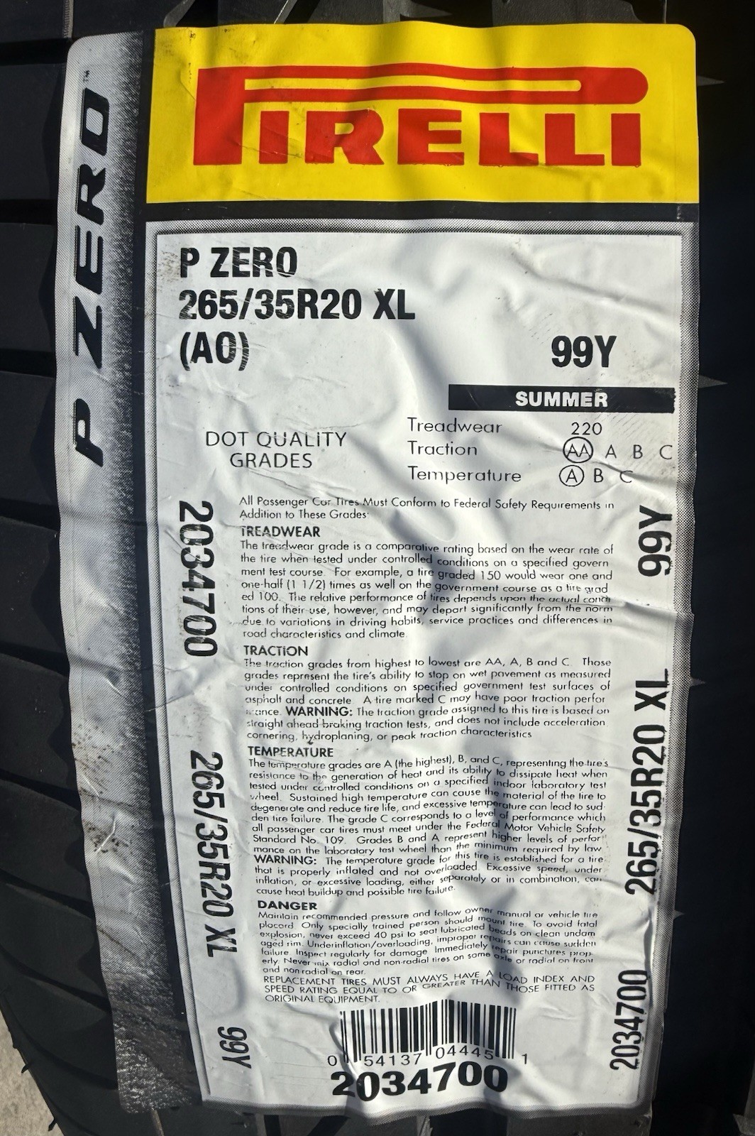 Set of TWO BRAND NEW 265/35R20 99Y Pirelli P Zero Tires 2653520