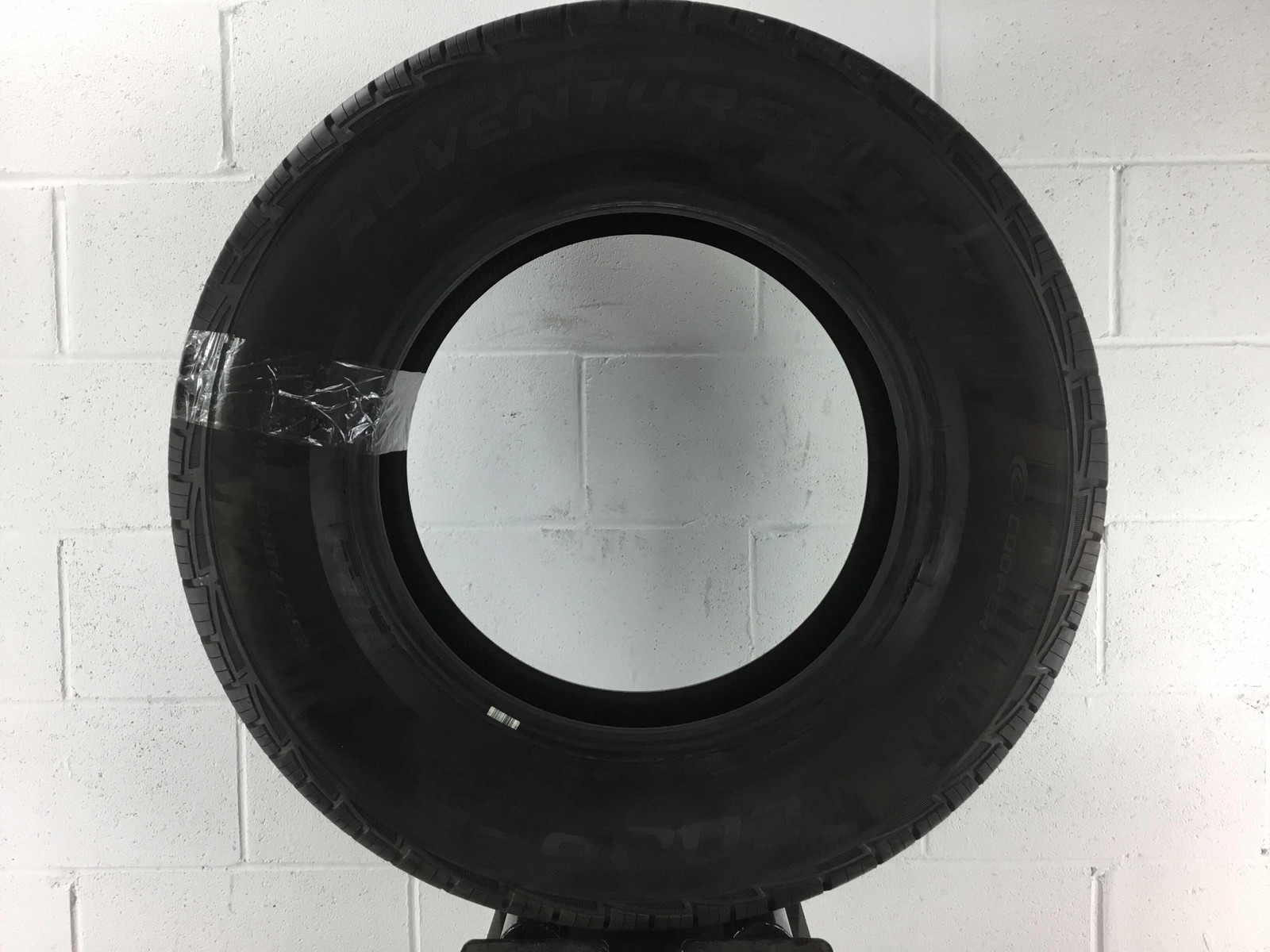 P255/70R18 Cooper Adventurer H/T 113 T Used 10/32nds