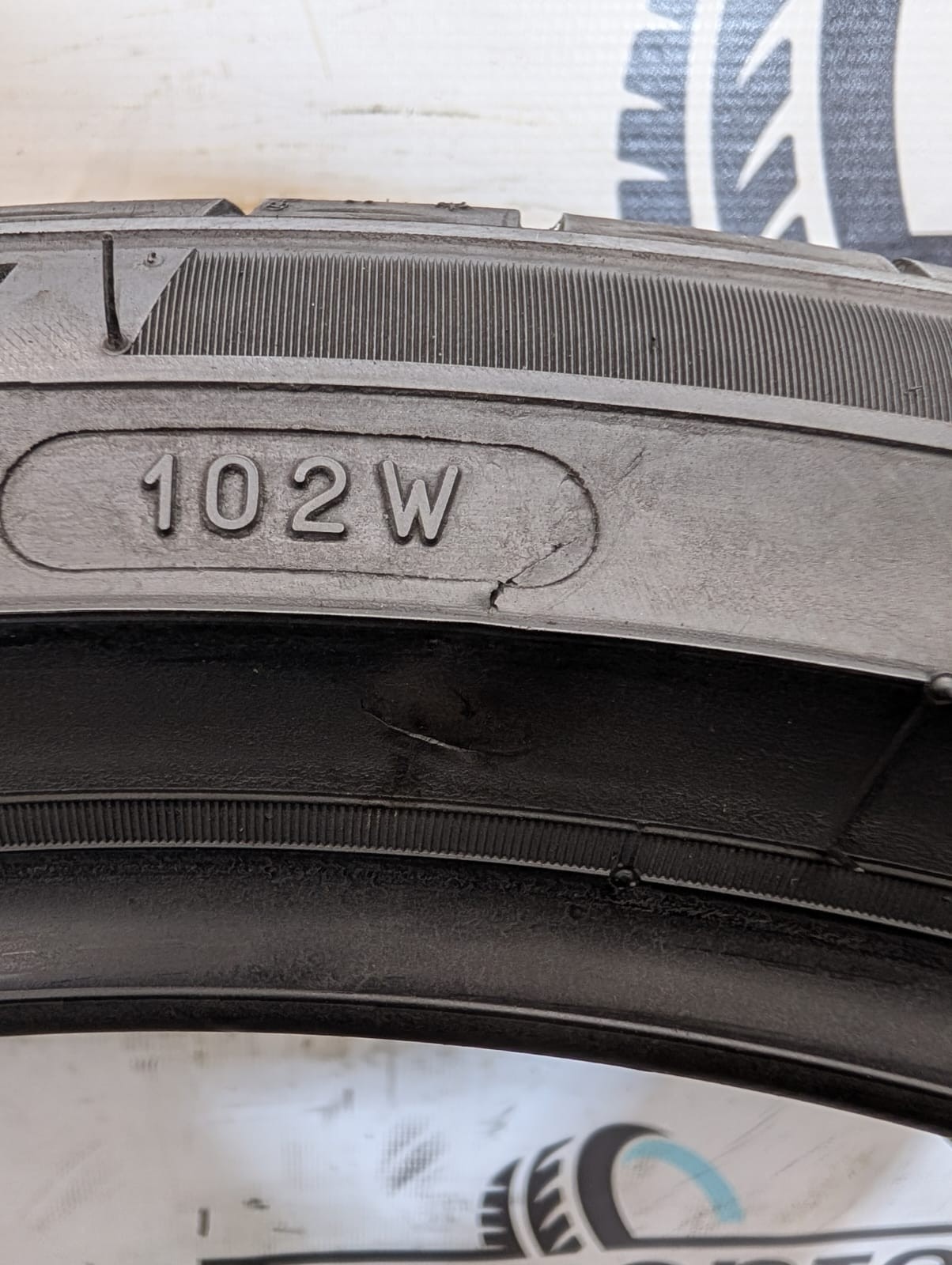 Used 255/40R21 Michelin Primacy Tour A/S GOE 102W – 6.5/32