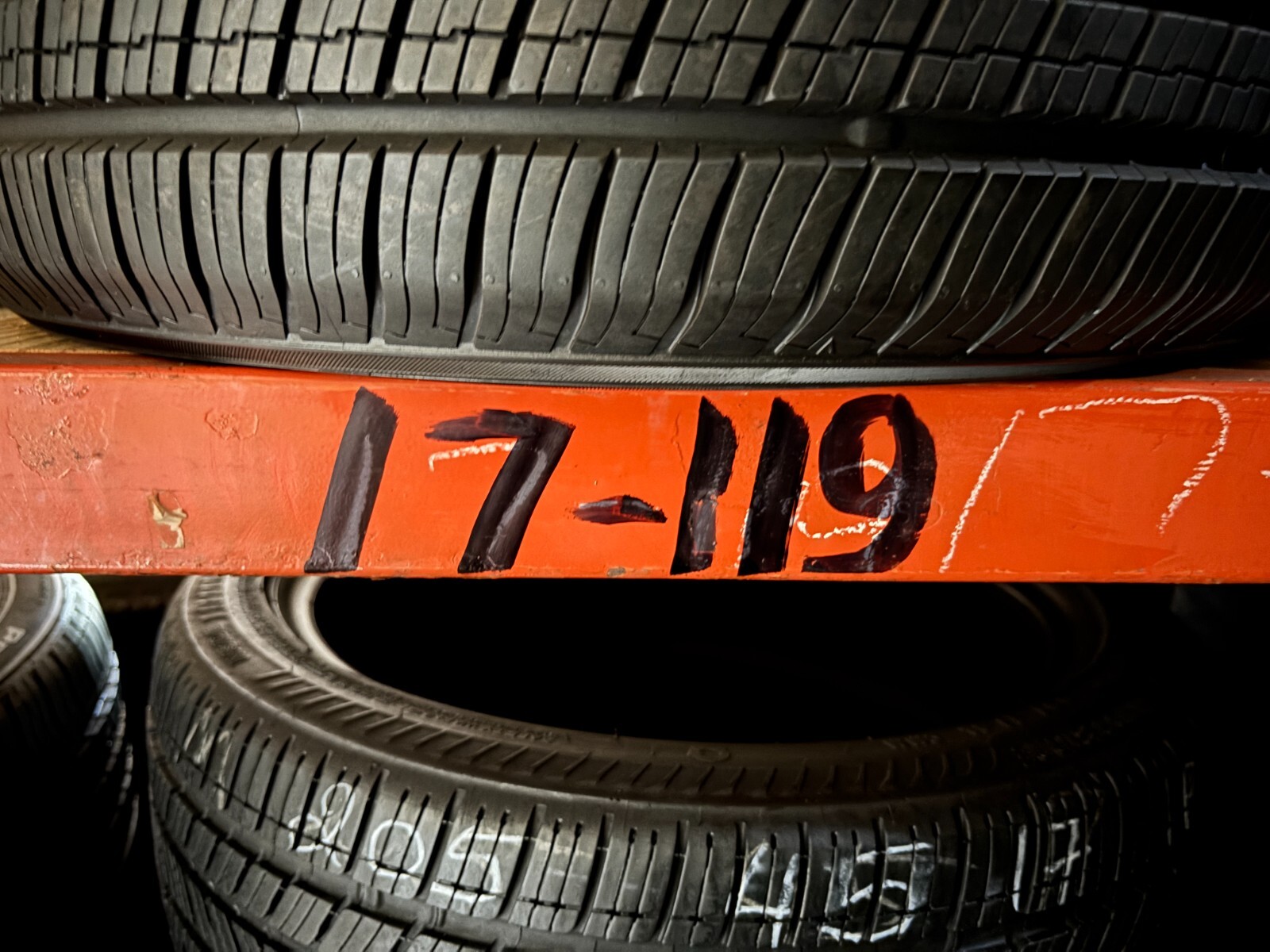 1 Tire 205 45 17 Bridgestone DriveGuard Plus Run Flat 7.00-8.00/32=77-88% Tread